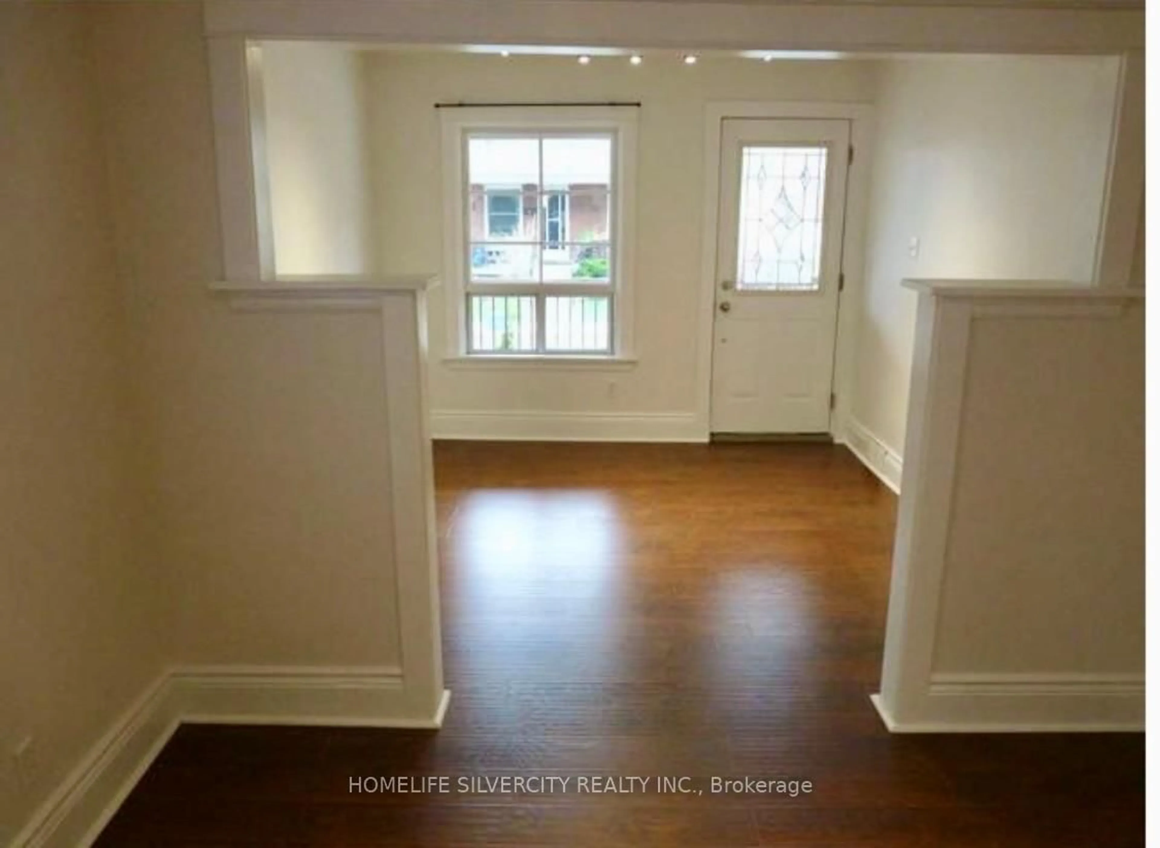 Indoor entryway for 24 Webber Ave, Hamilton Ontario L8N 1W3