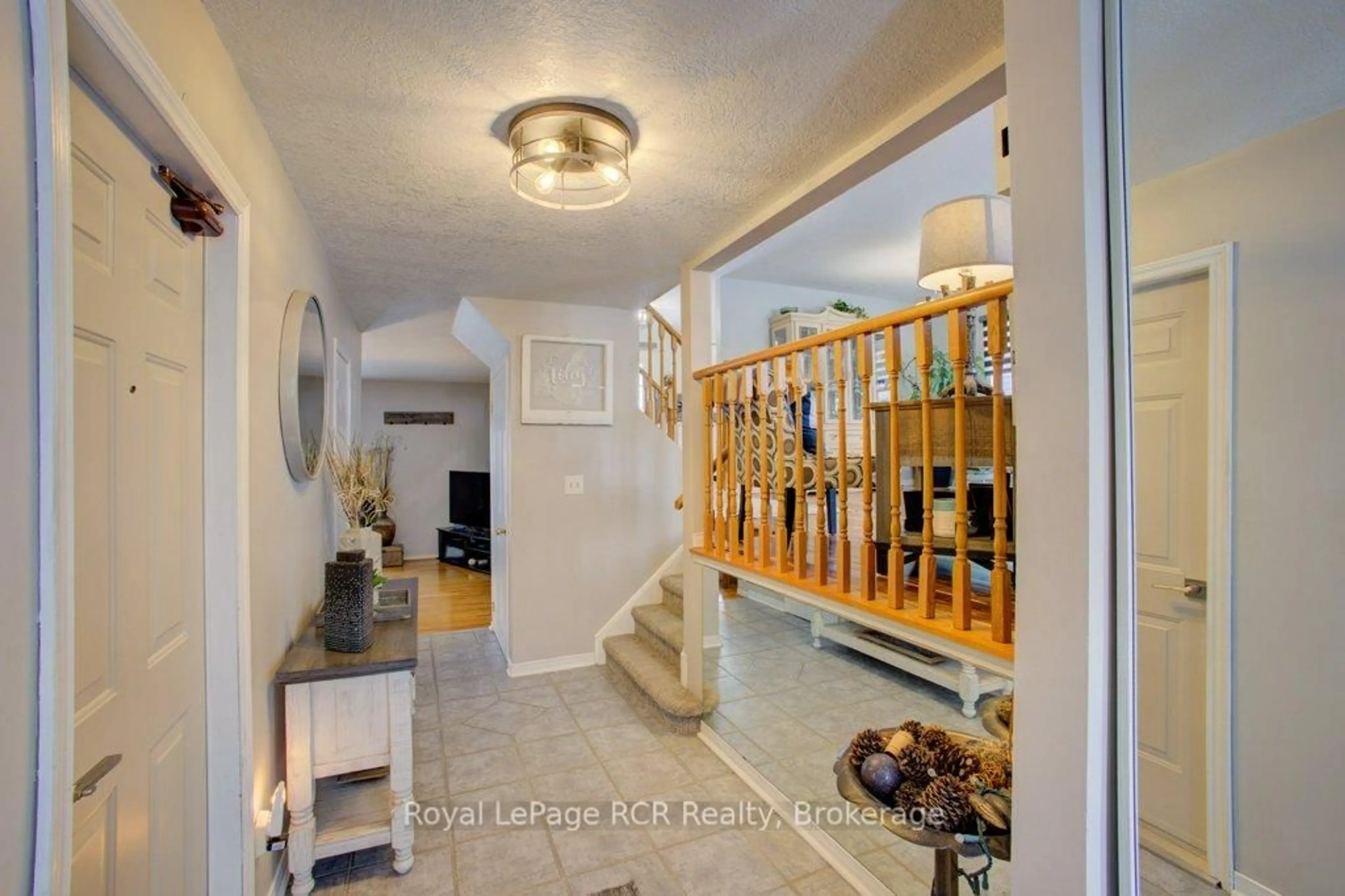 Indoor entryway for 145 Parkside Dr, Centre Wellington Ontario N1M 3M4