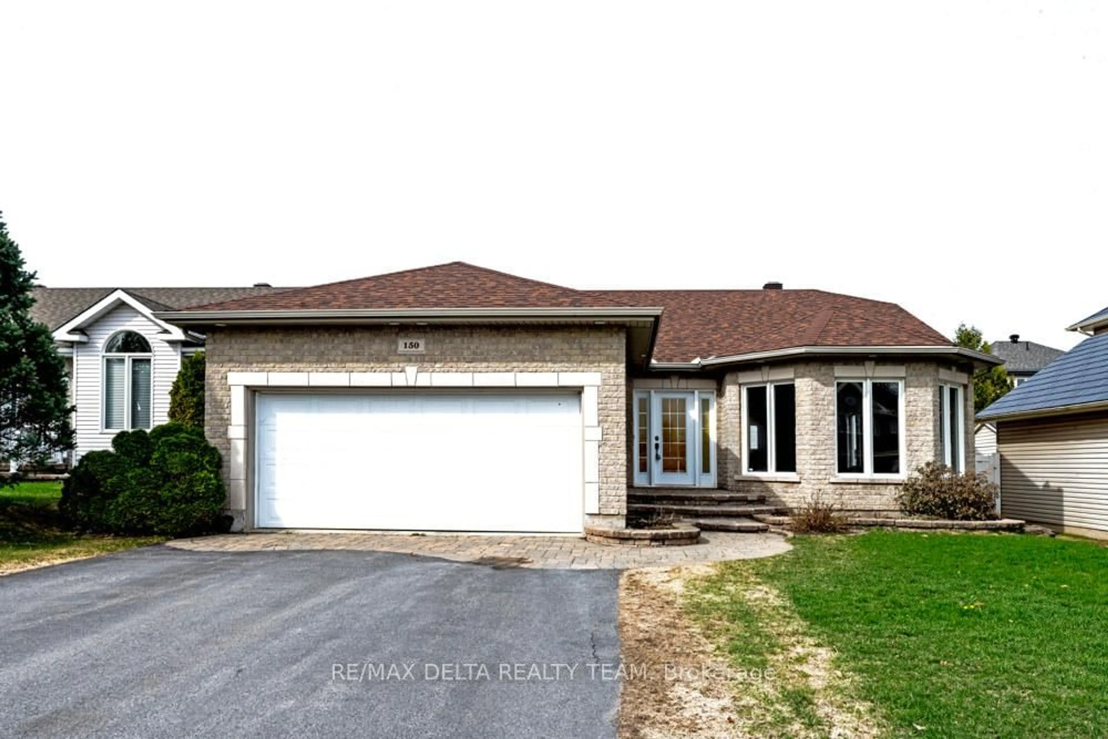 Home with brick exterior material, street for 150 Sandra Cres, Clarence-Rockland Ontario K4K 1N7