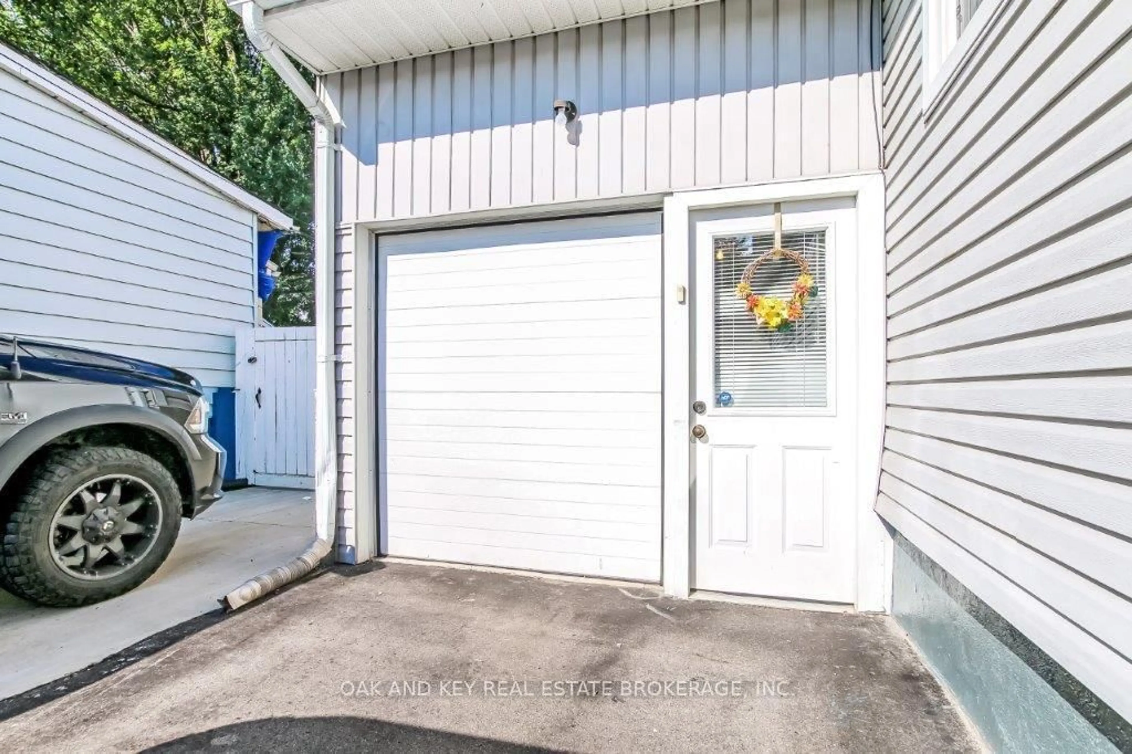 Unknown for 59 Adelaide St, London South Ontario N5Z 3K3