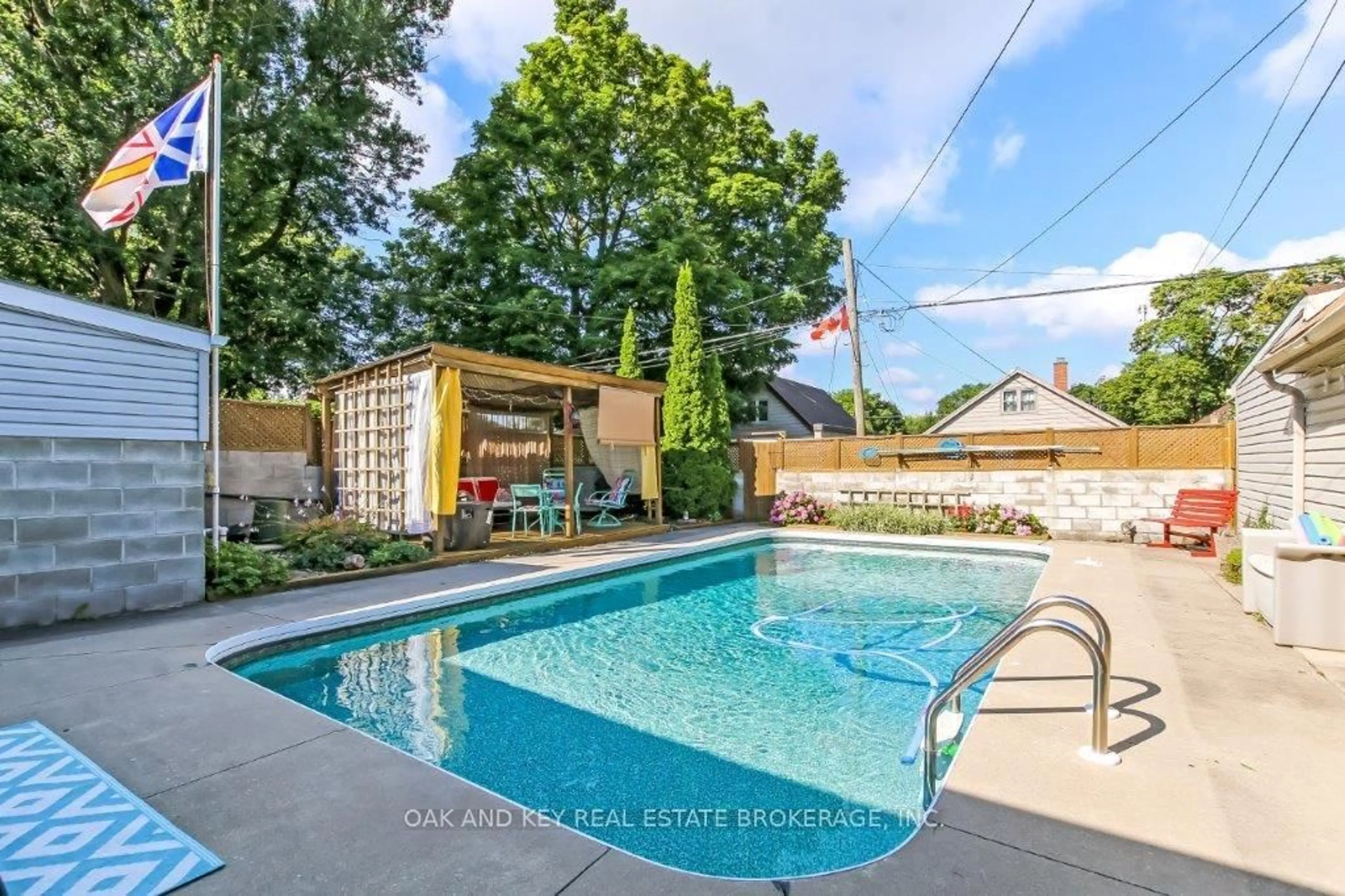 Pool for 59 Adelaide St, London South Ontario N5Z 3K3