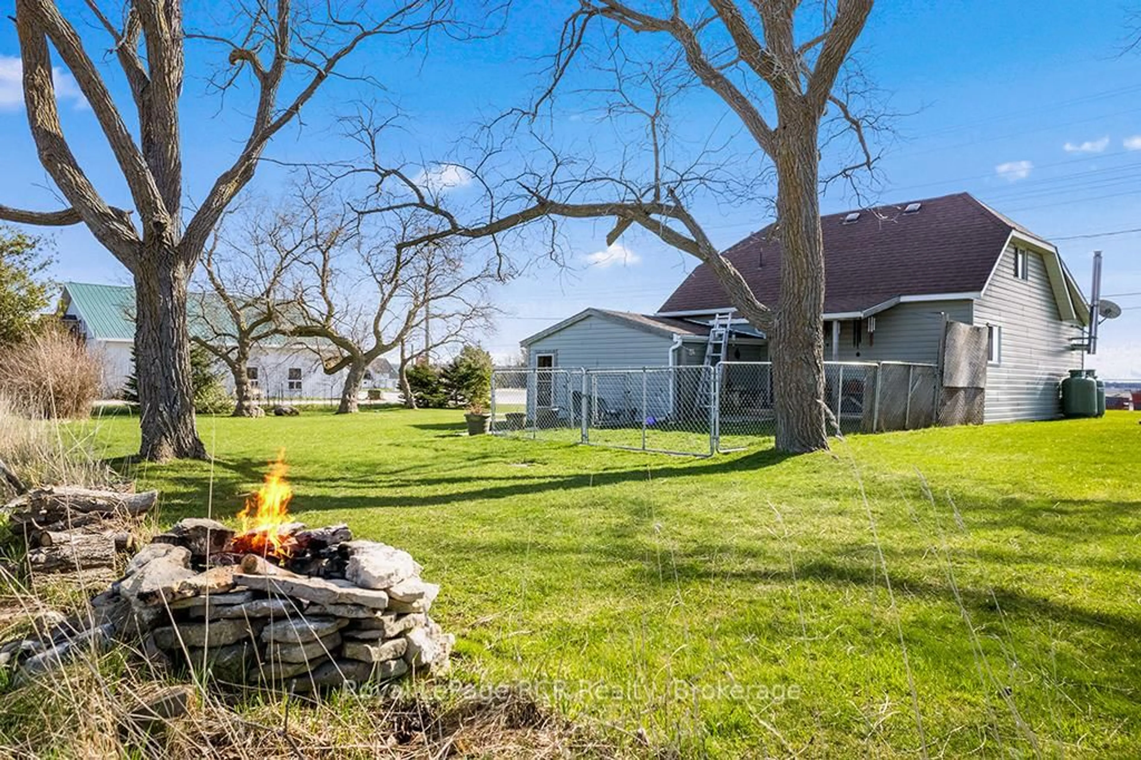 Patio, water/lake/river/ocean view for 2882 6 Highway, Northern Bruce Peninsula Ontario N0H 1W0