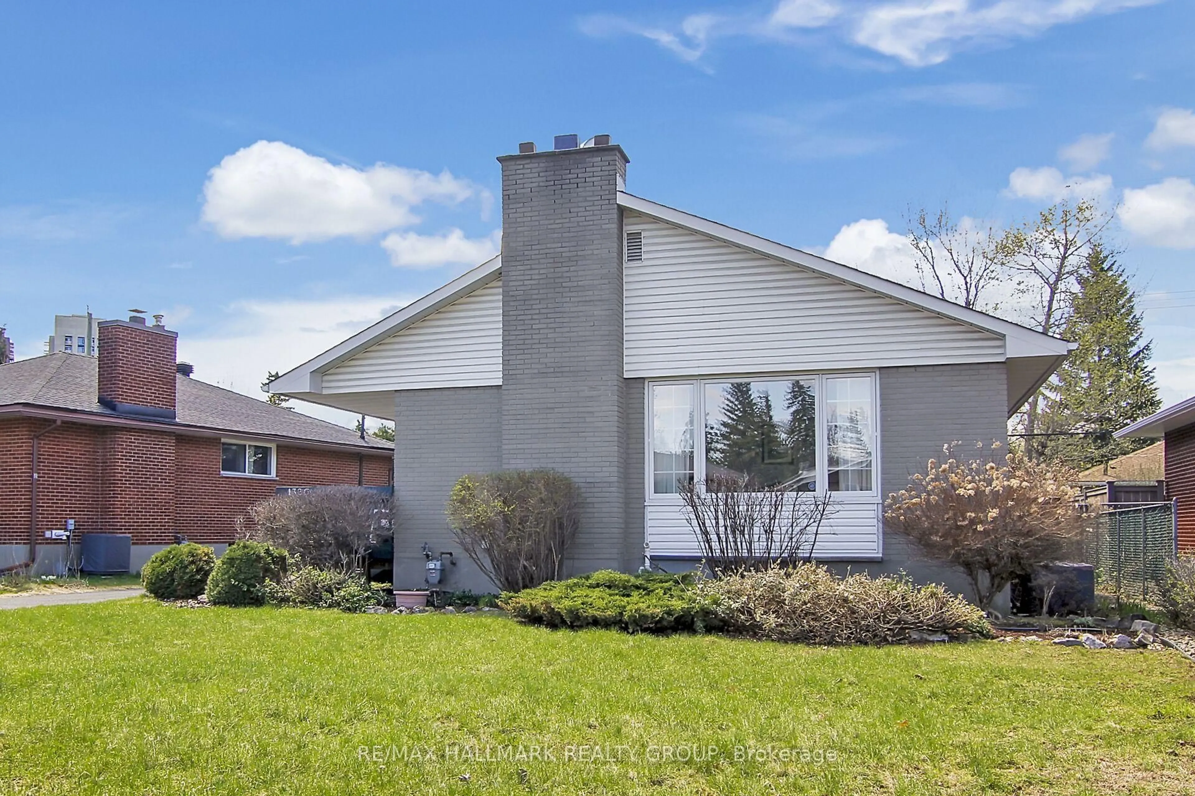Home with brick exterior material, street for 1320 Rustic Dr, Ottawa Ontario K2C 2Y1