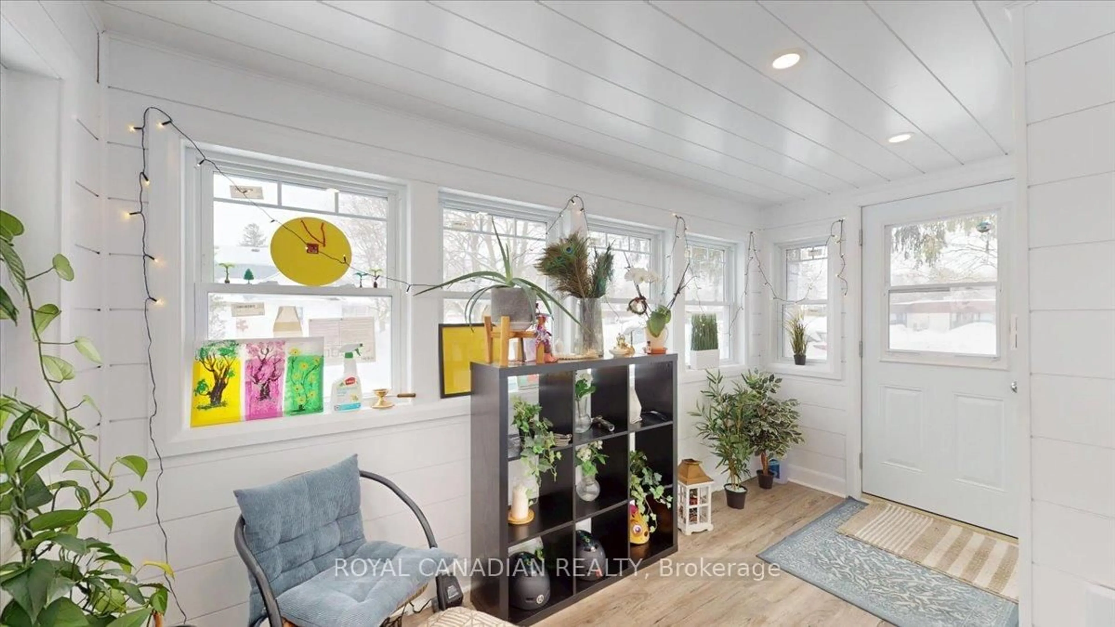 Indoor entryway for 131 Elora St, Minto Ontario N0G 1Z0