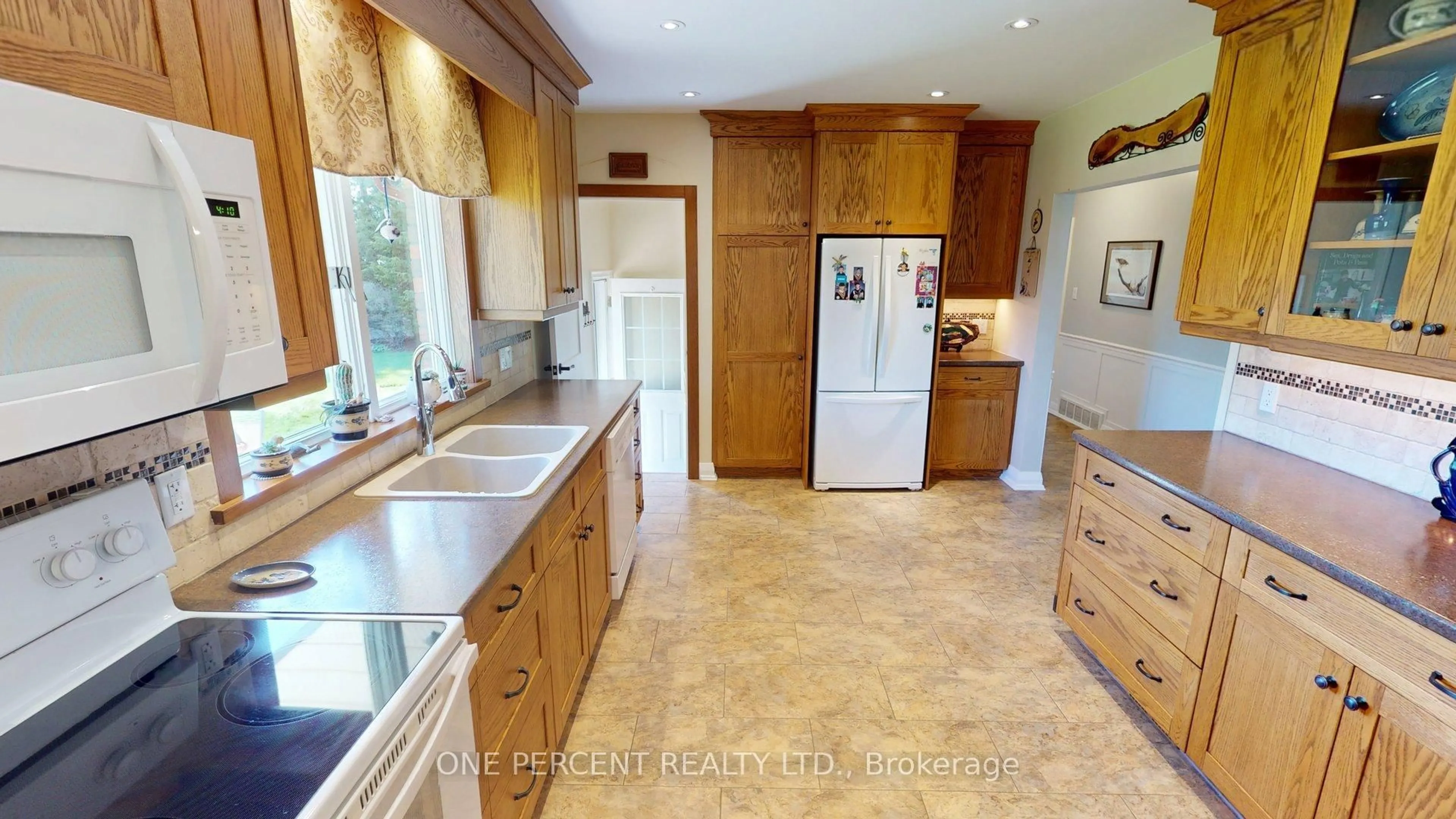 Unknown for 16 Daleview Cres, Pelham Ontario L0S 1E0