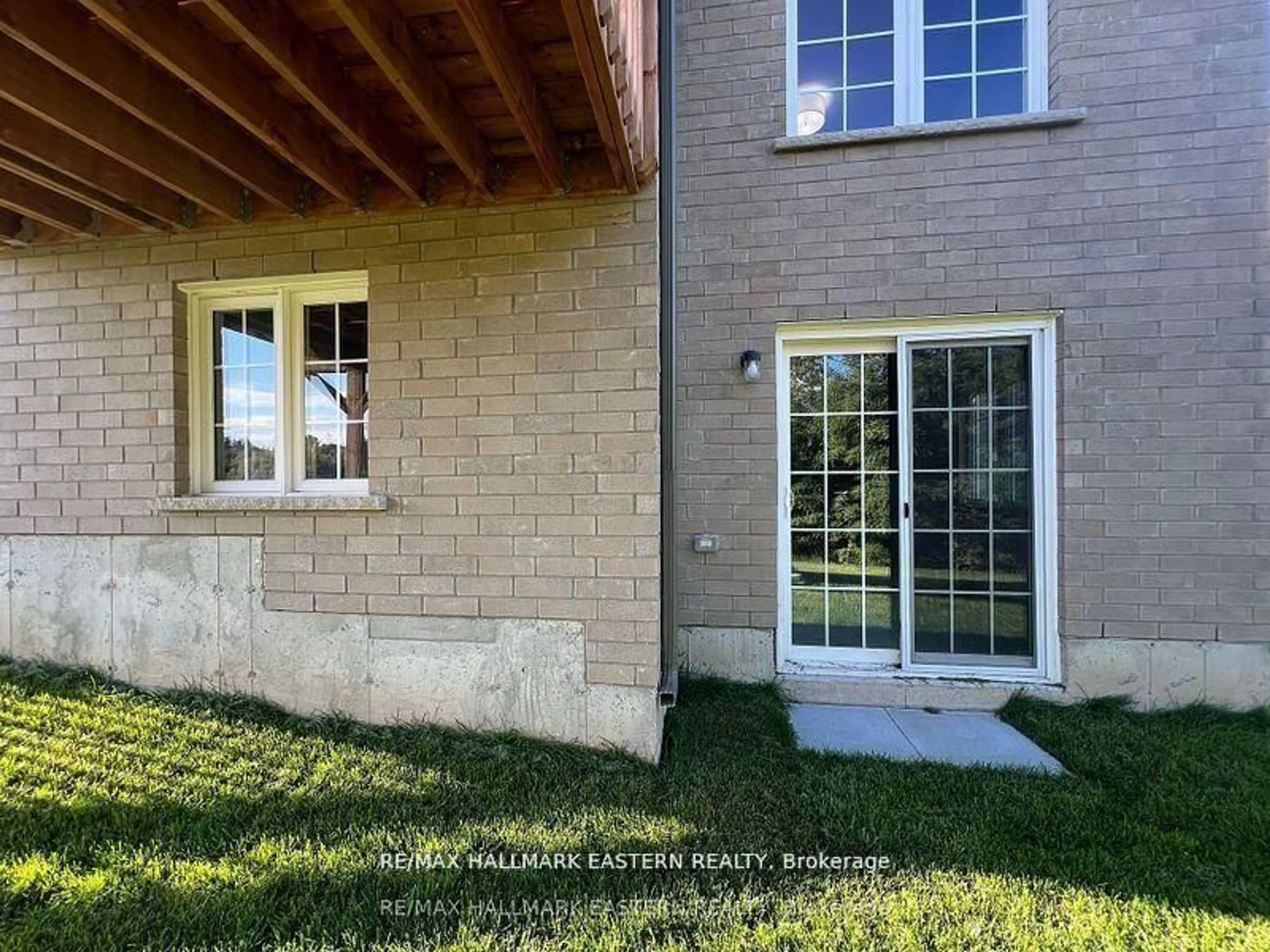 Home with brick exterior material, street for 37 COLDBROOK Dr, Cavan Monaghan Ontario L0A 1G0