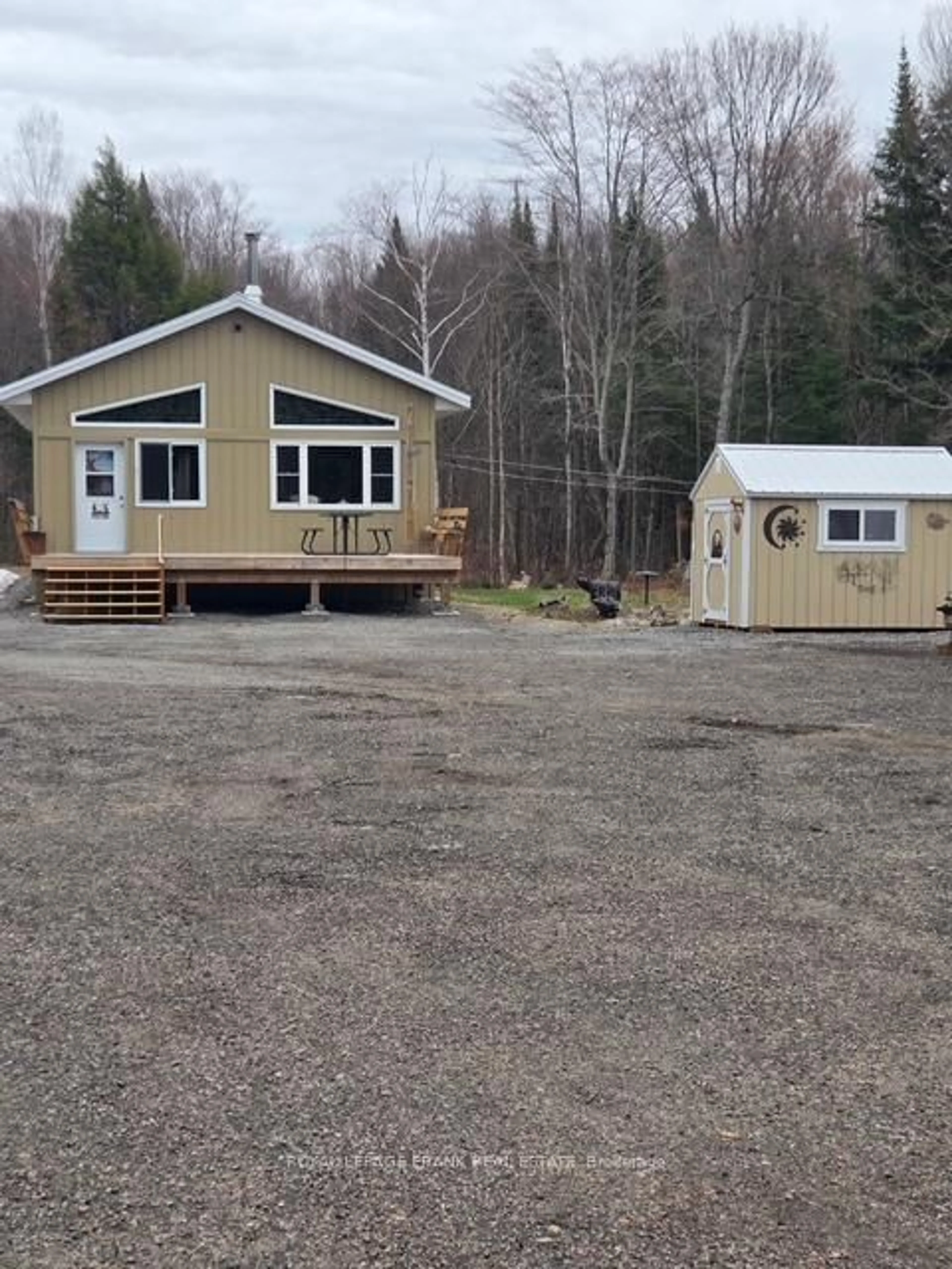 Shed for 989 Mckenzie Lake Rd, South Algonquin Ontario N0C 1B0