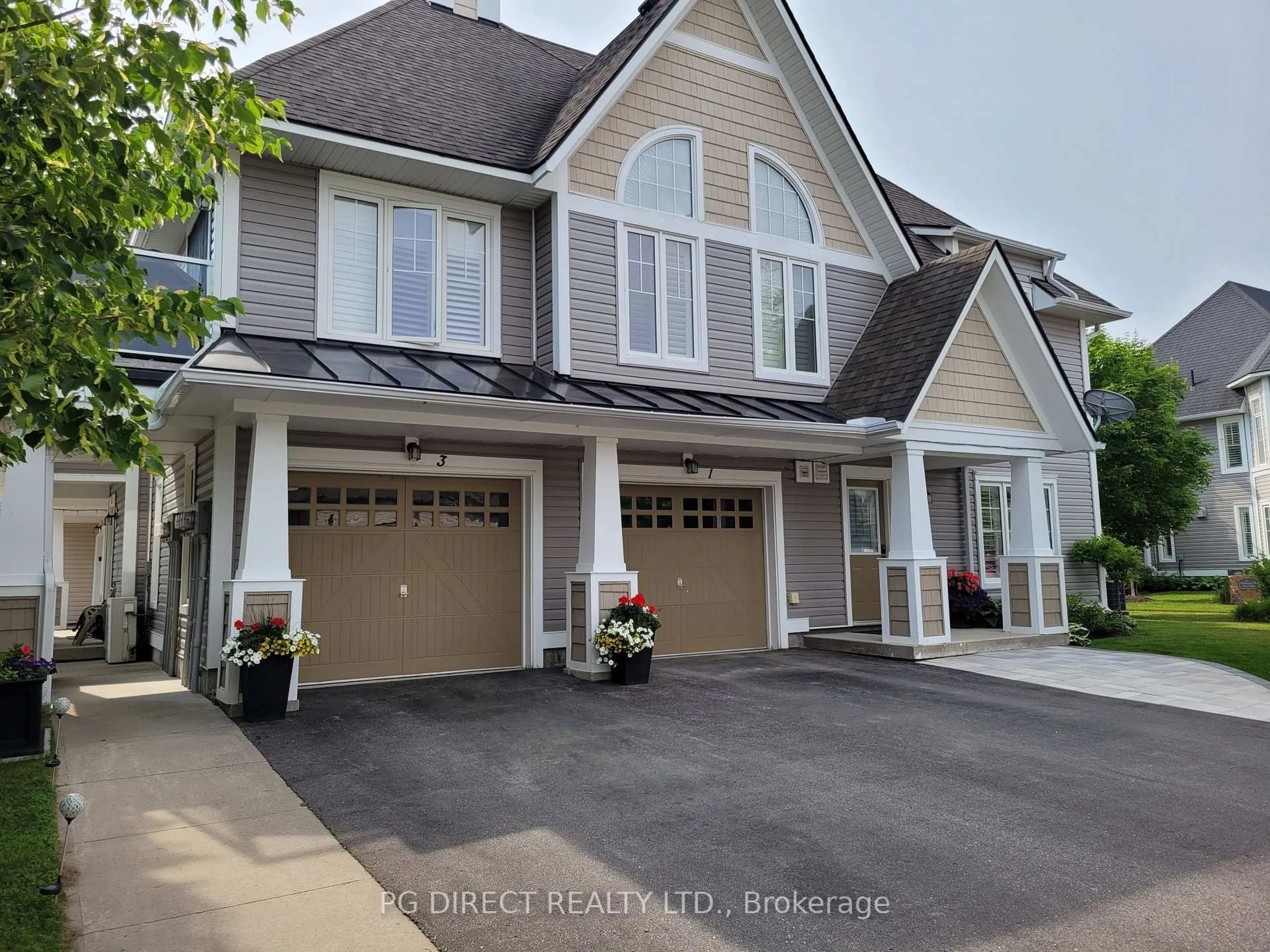 Home with vinyl exterior material, street for 3 Mulligan Lane, Georgian Bay Ontario L0K 1S0