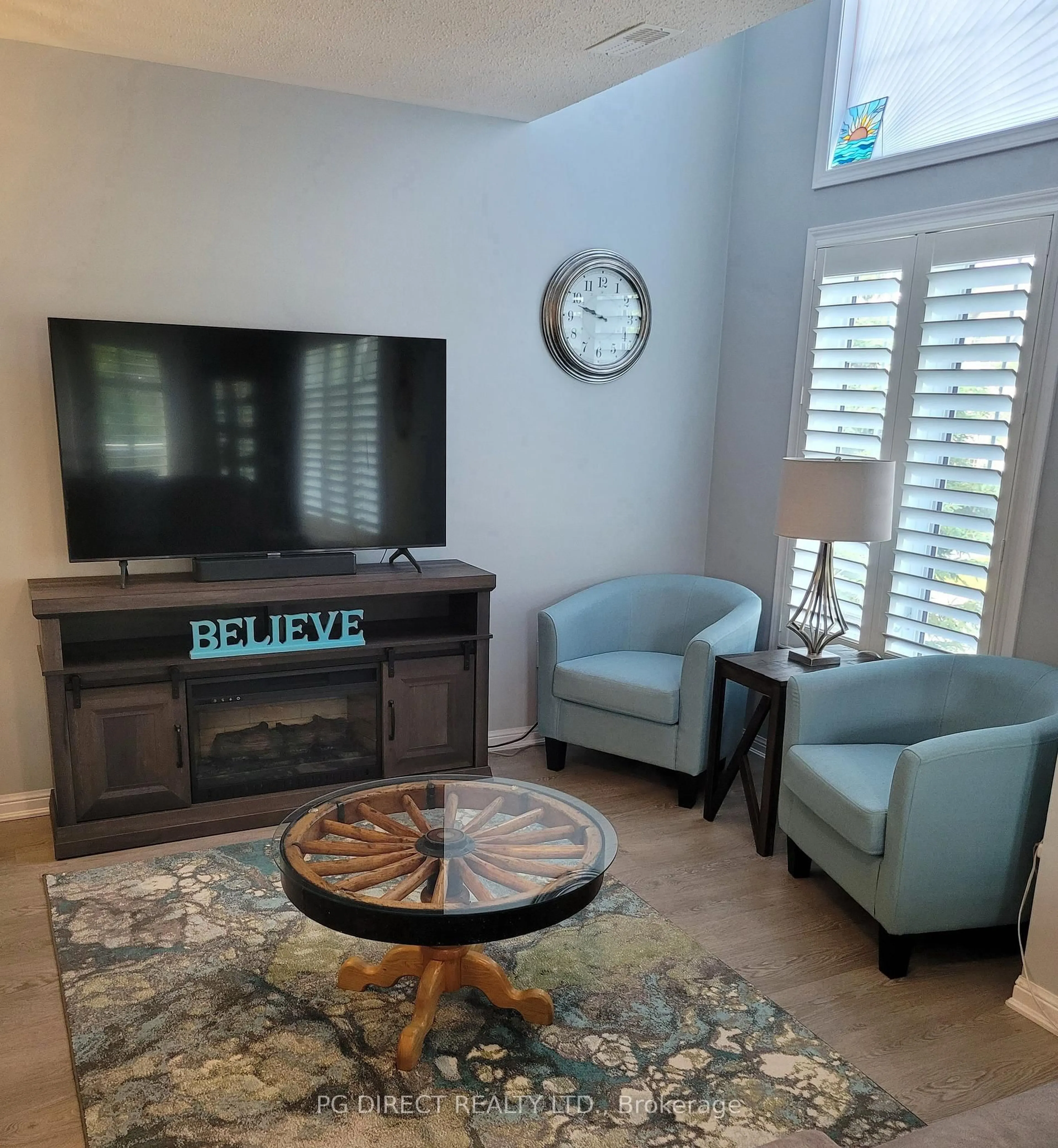 Living room with furniture, unknown for 3 Mulligan Lane, Georgian Bay Ontario L0K 1S0