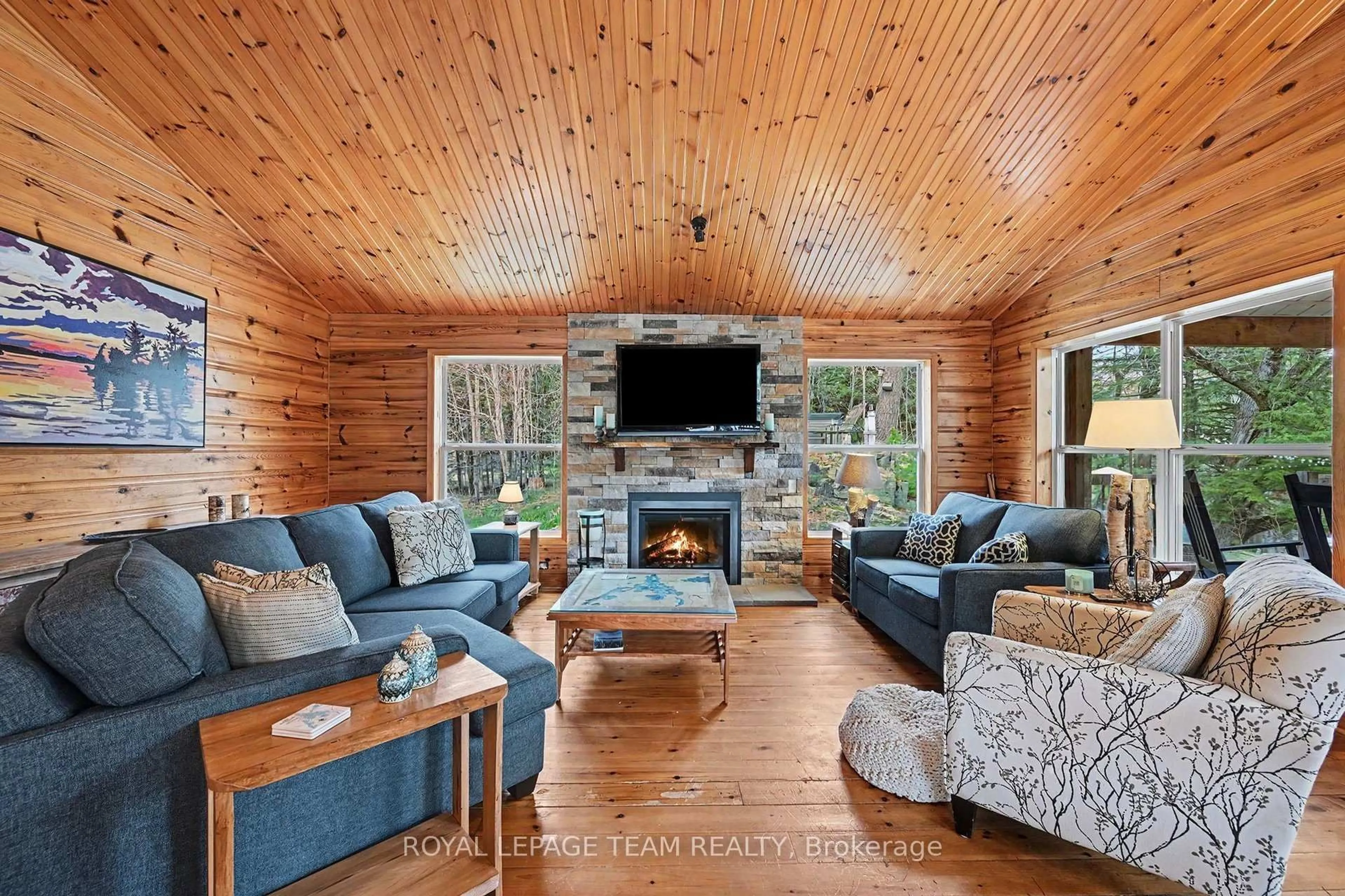 Living room with furniture, unknown for 951 White Birch Lane, Leeds and the Thousand Islands Ontario K0E 1N0