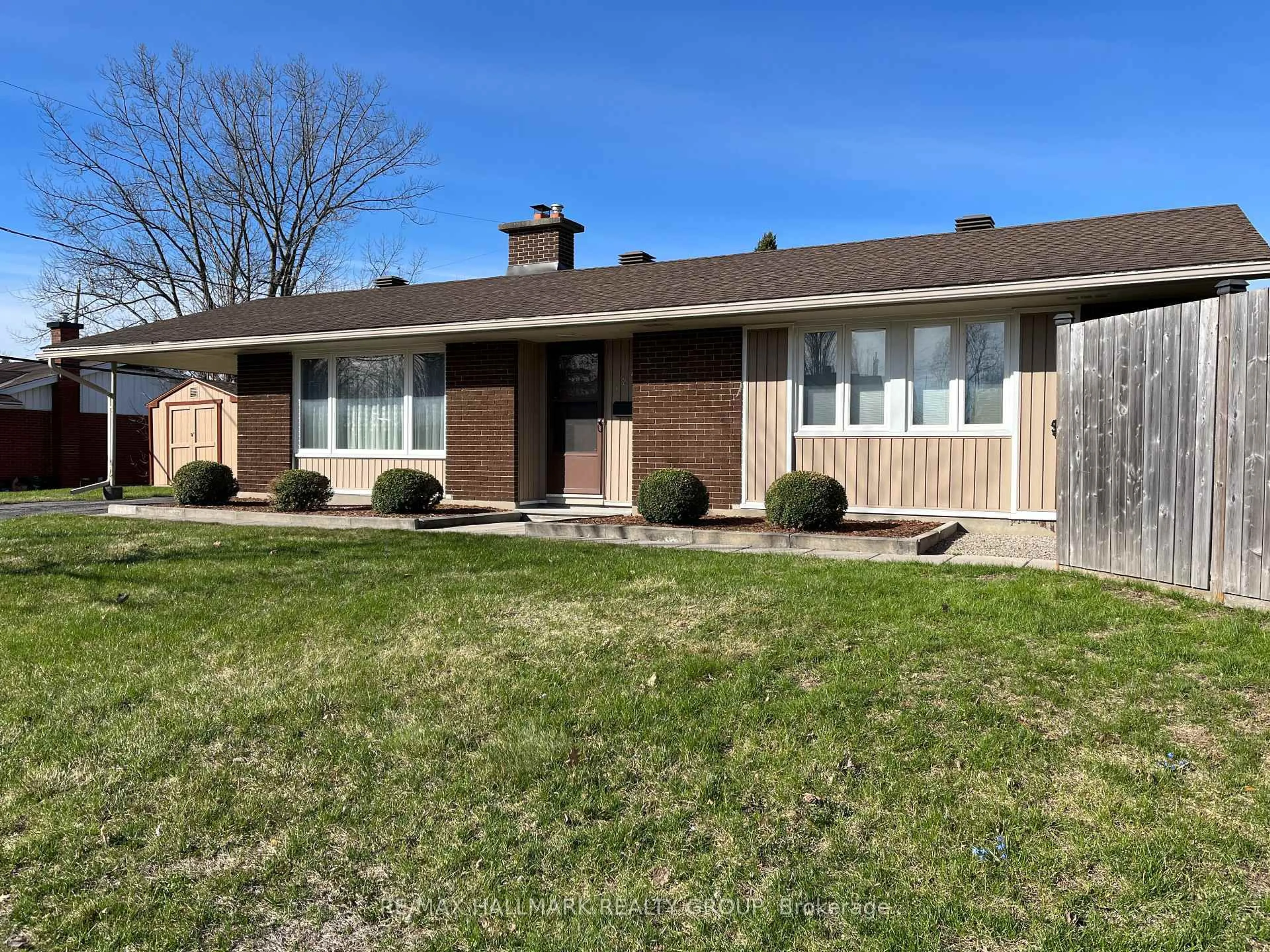 Unknown for 1248 Tompkins St, Ottawa Ontario K2C 3B7