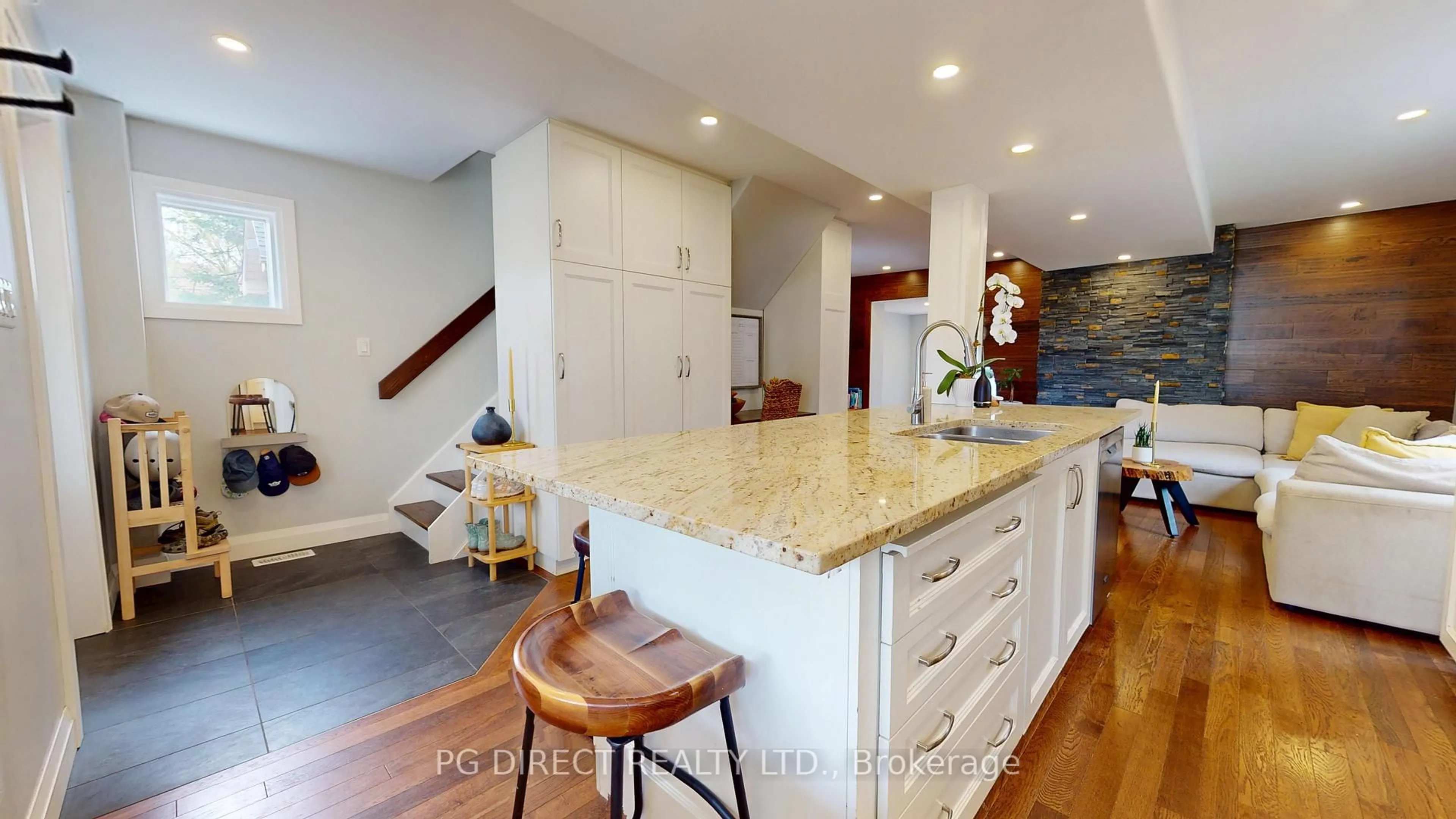 Open concept kitchen, ceramic/tile floor for 158 Waterloo Ave, Guelph Ontario N1H 3J1