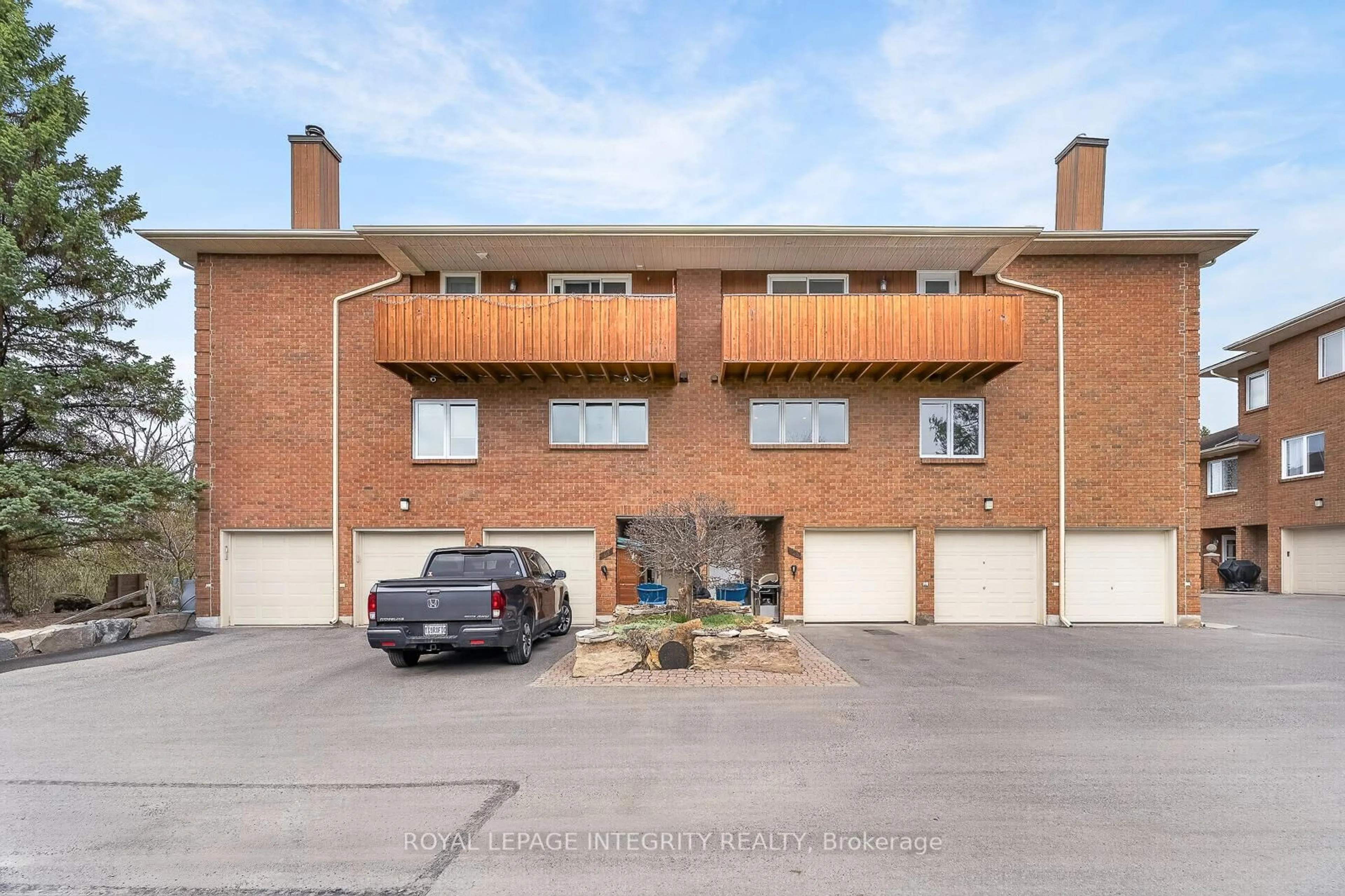 Unknown for 108 Stratas Crt #8, Kanata Ontario K2L 3K4