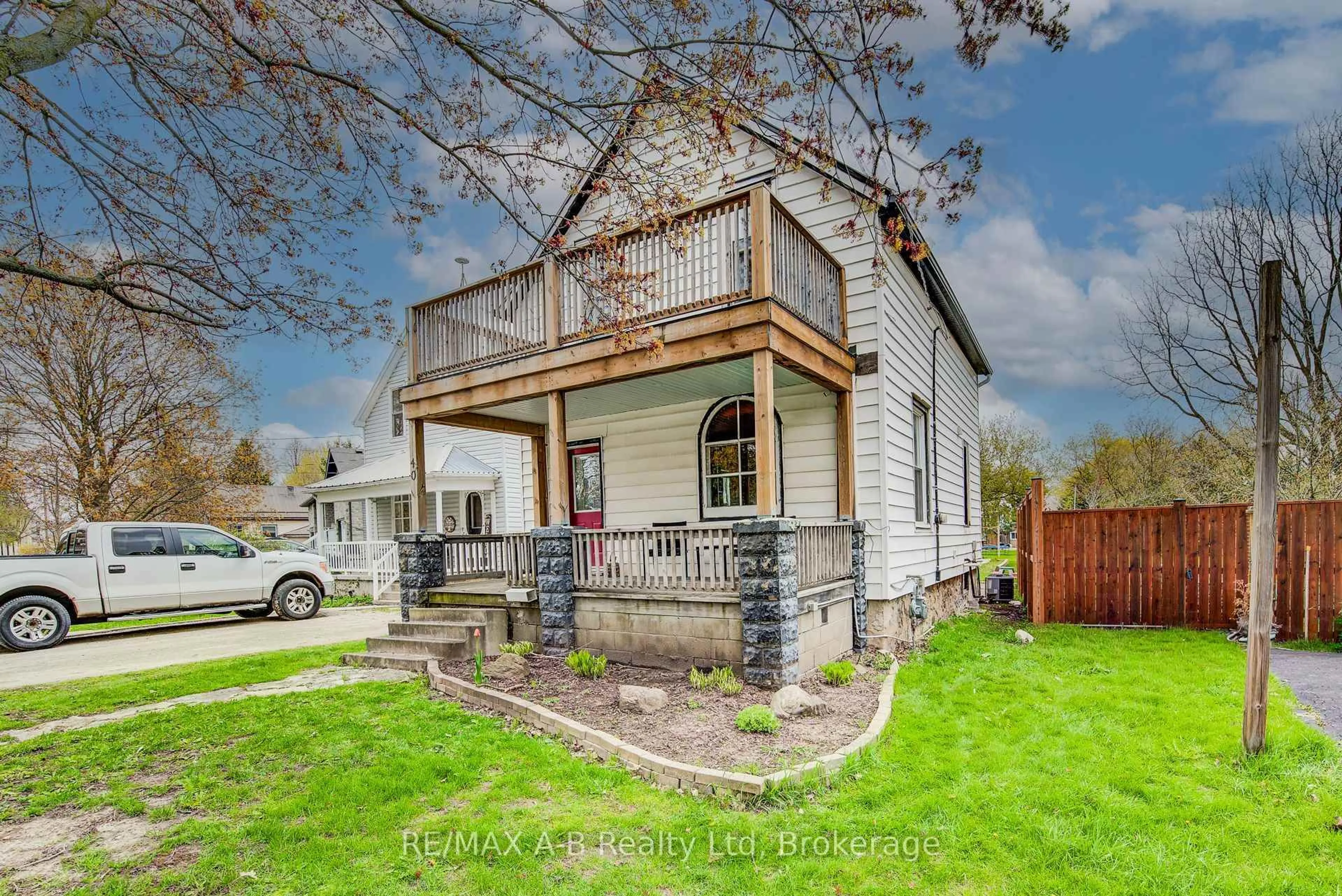 Unknown for 40 John St, East Zorra-Tavistock Ontario N0B 2R0