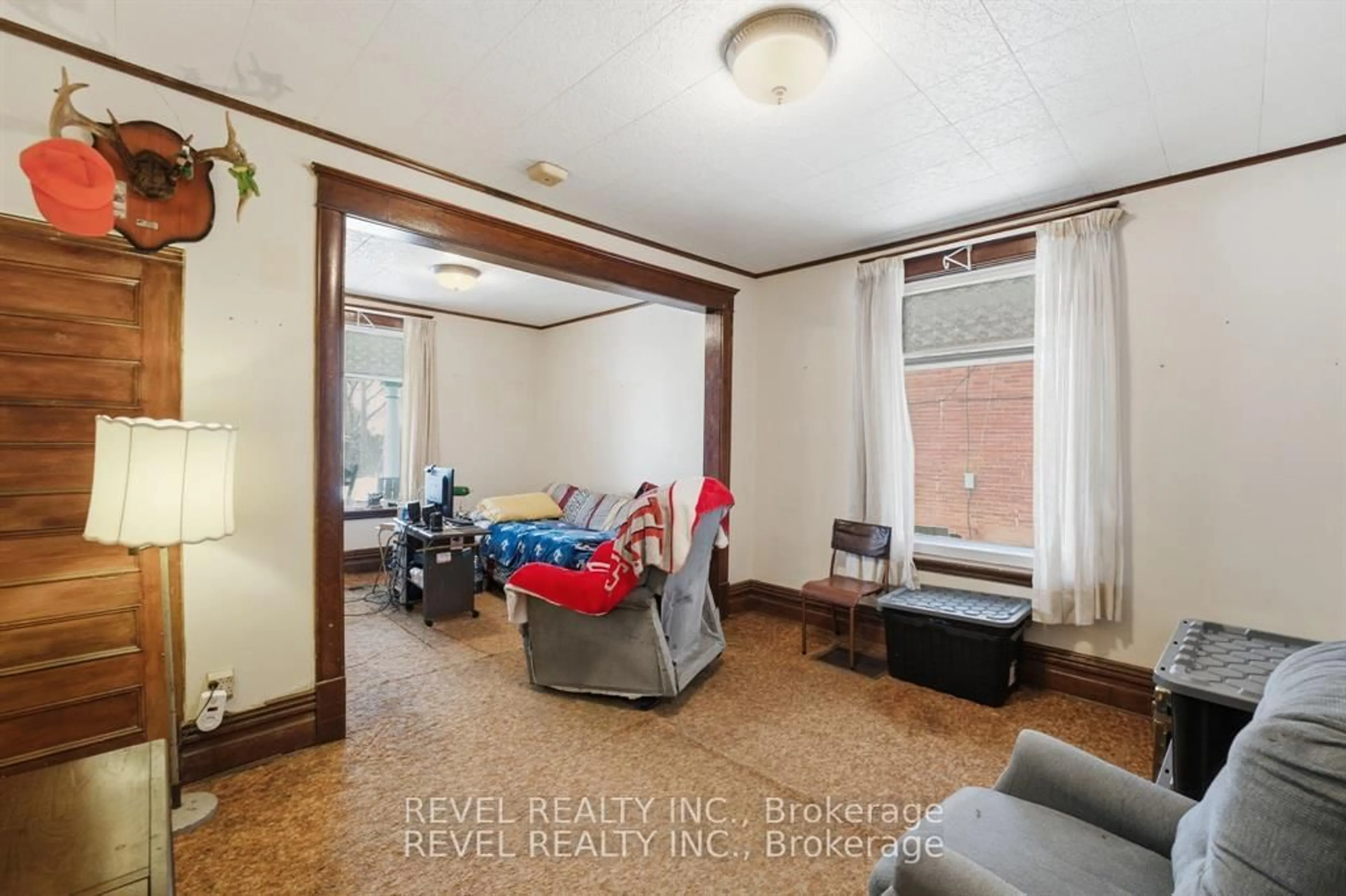 A pic of a room for 535 Park St, Peterborough Ontario K9H 4R6