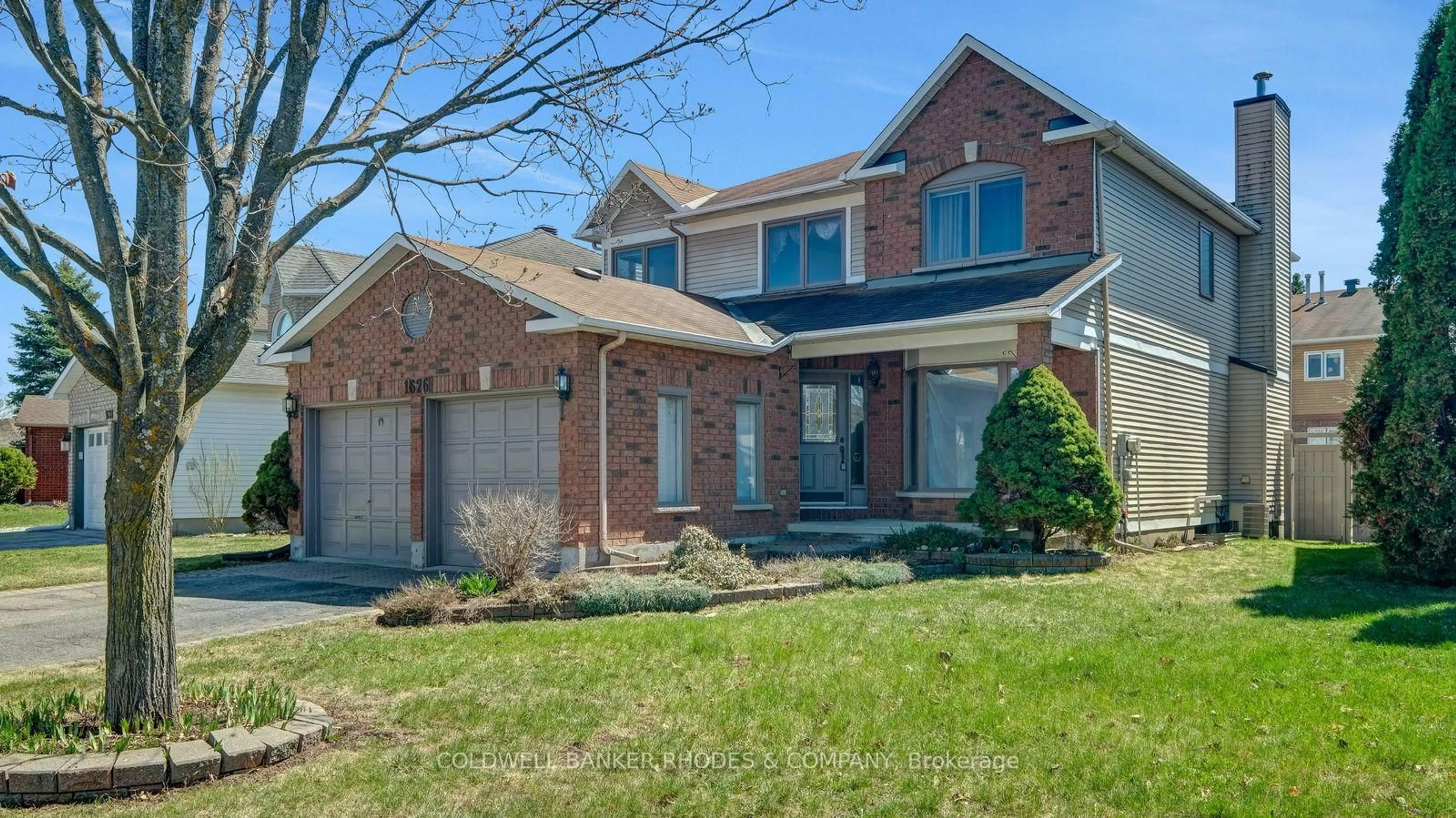 Home with brick exterior material, street for 1626 Blohm Dr, Ottawa Ontario K1G 5P3