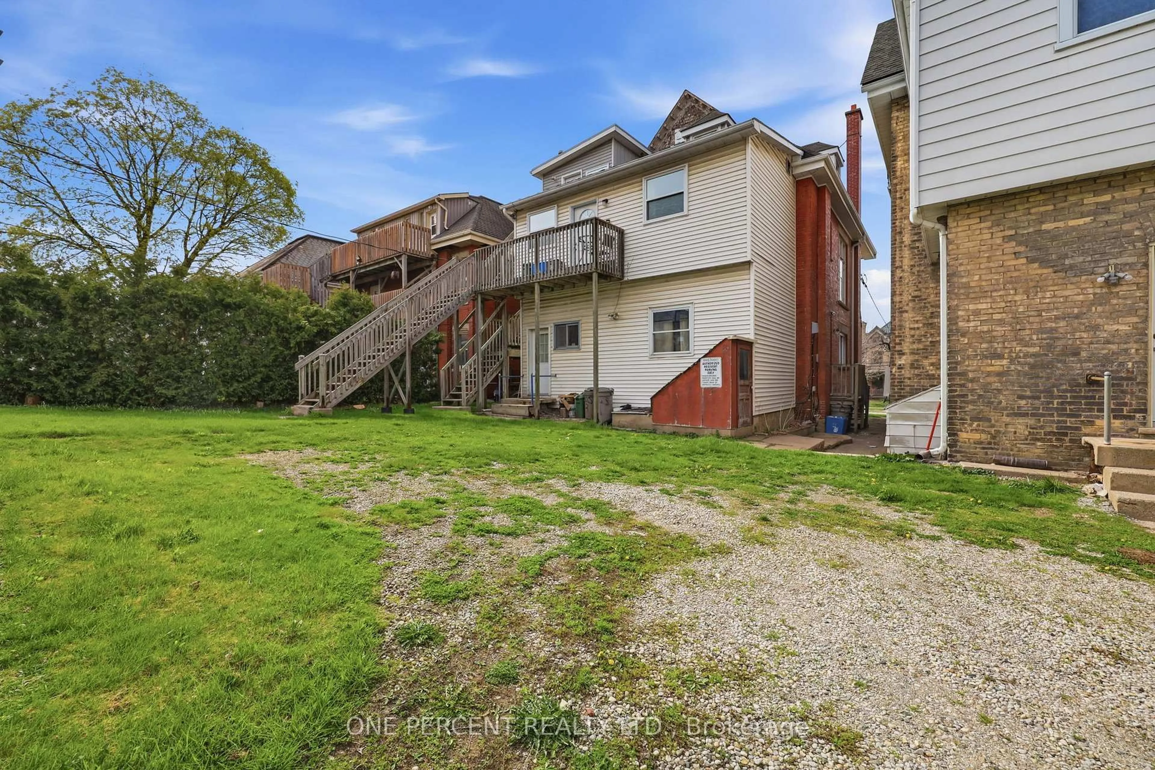 A pic from outside/outdoor area/front of a property/back of a property/a pic from drone, street for 305 Central Ave, London East Ontario N6B 2C9