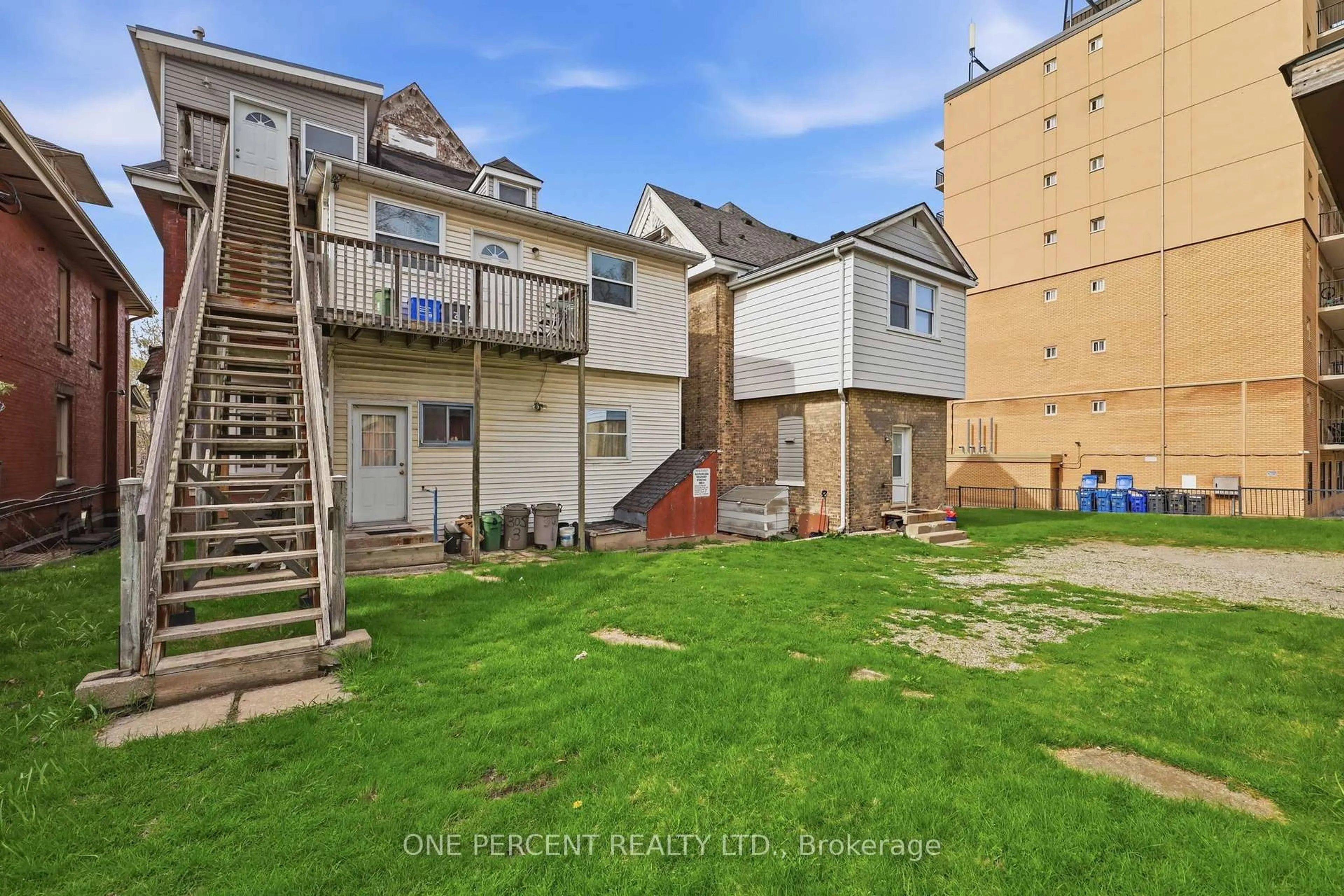 A pic from outside/outdoor area/front of a property/back of a property/a pic from drone, street for 305 Central Ave, London East Ontario N6B 2C9