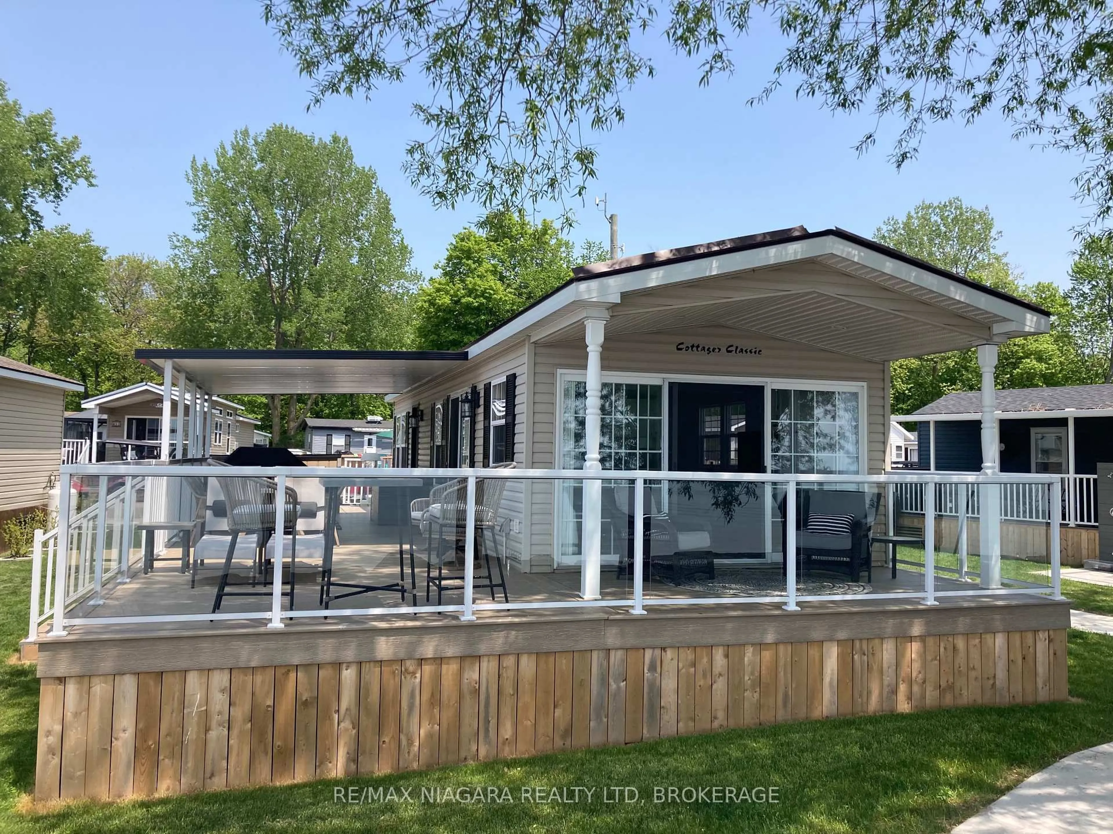 Home with vinyl exterior material, water/lake/river/ocean view for 83 Wyldewood, Port Colborne Ontario L0S 1R0