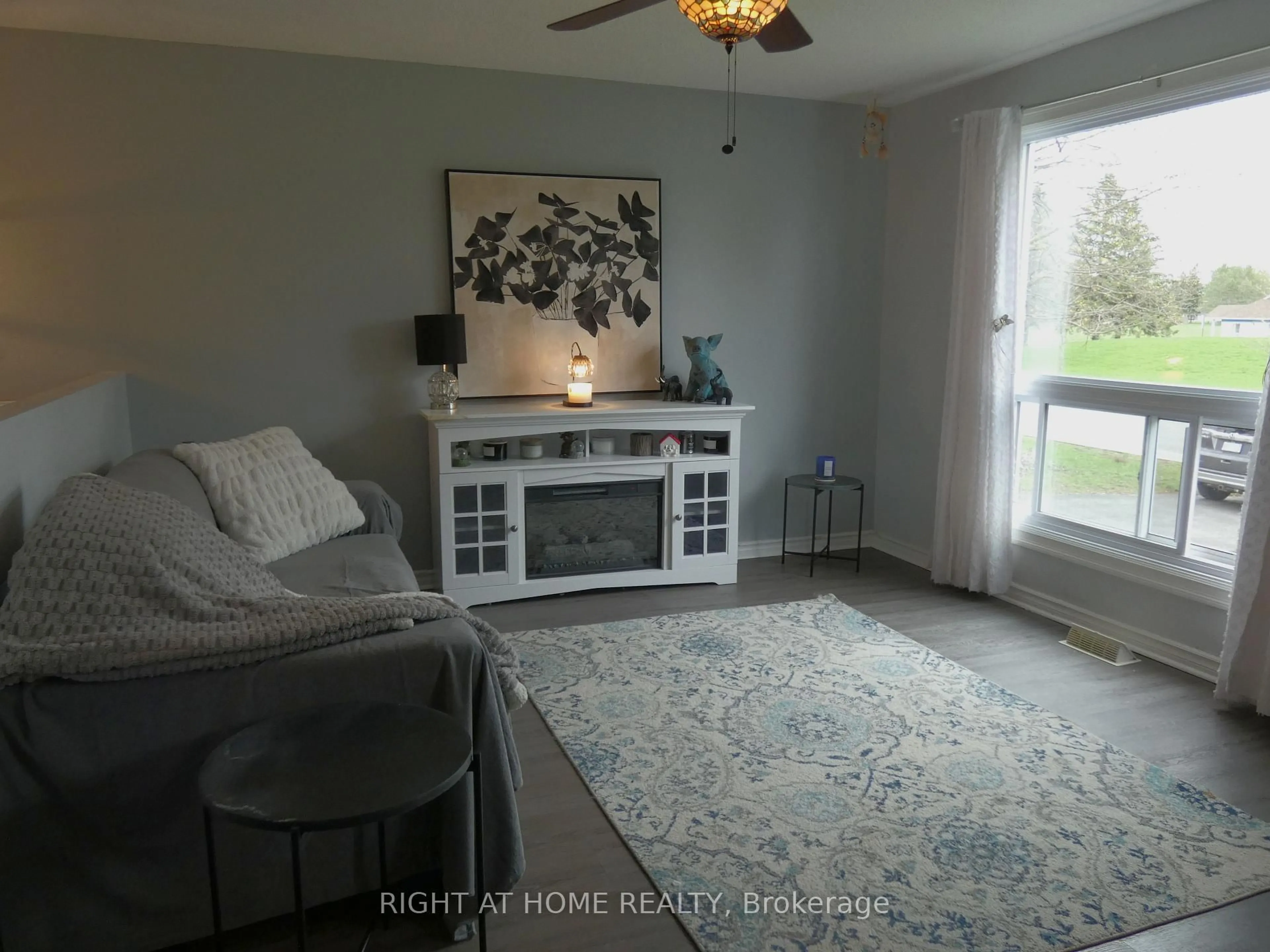 Living room with furniture, unknown for 169 Castlefrank Rd, Kanata Ontario K2L 1T3