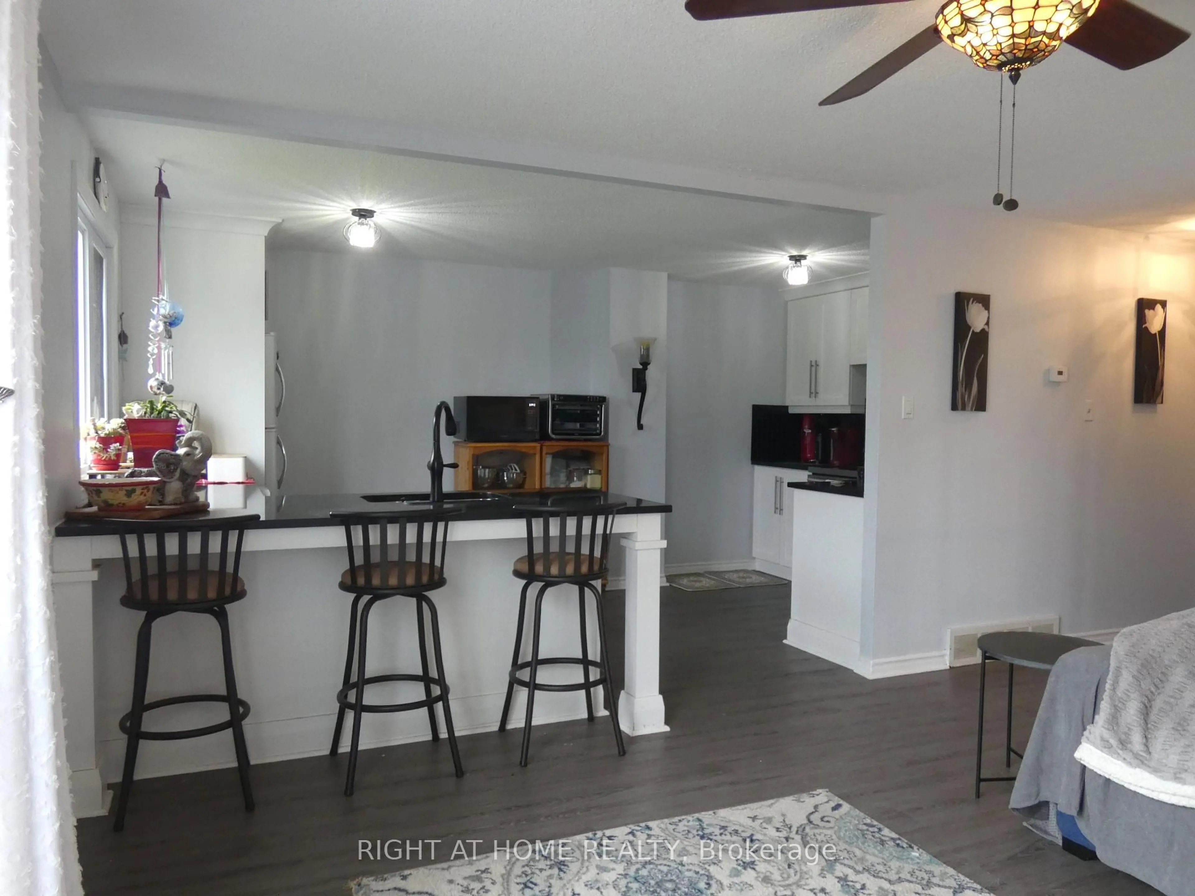 Open concept kitchen, unknown for 169 Castlefrank Rd, Kanata Ontario K2L 1T3