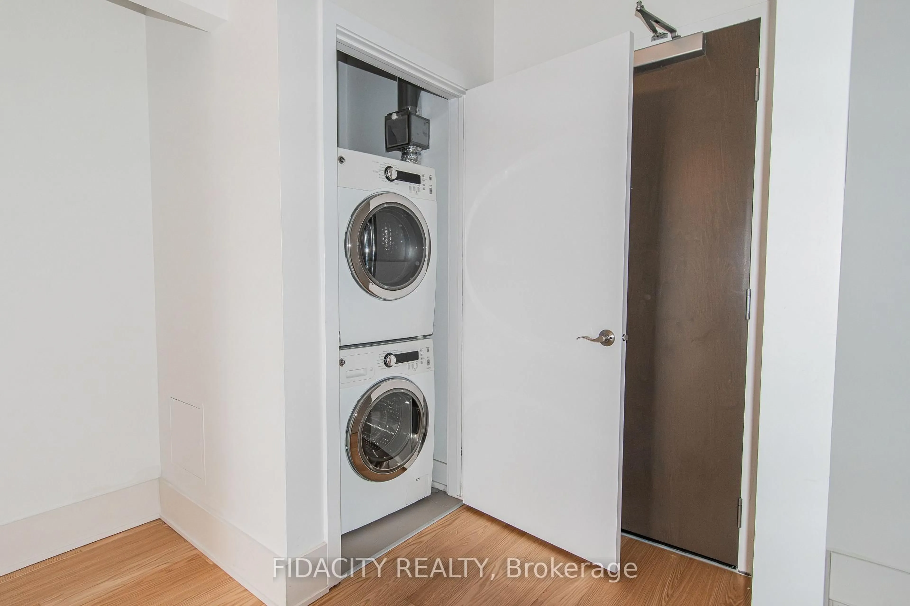 Laundry room for 88 Richmond Rd #510, Ottawa Ontario K1Z 0B1