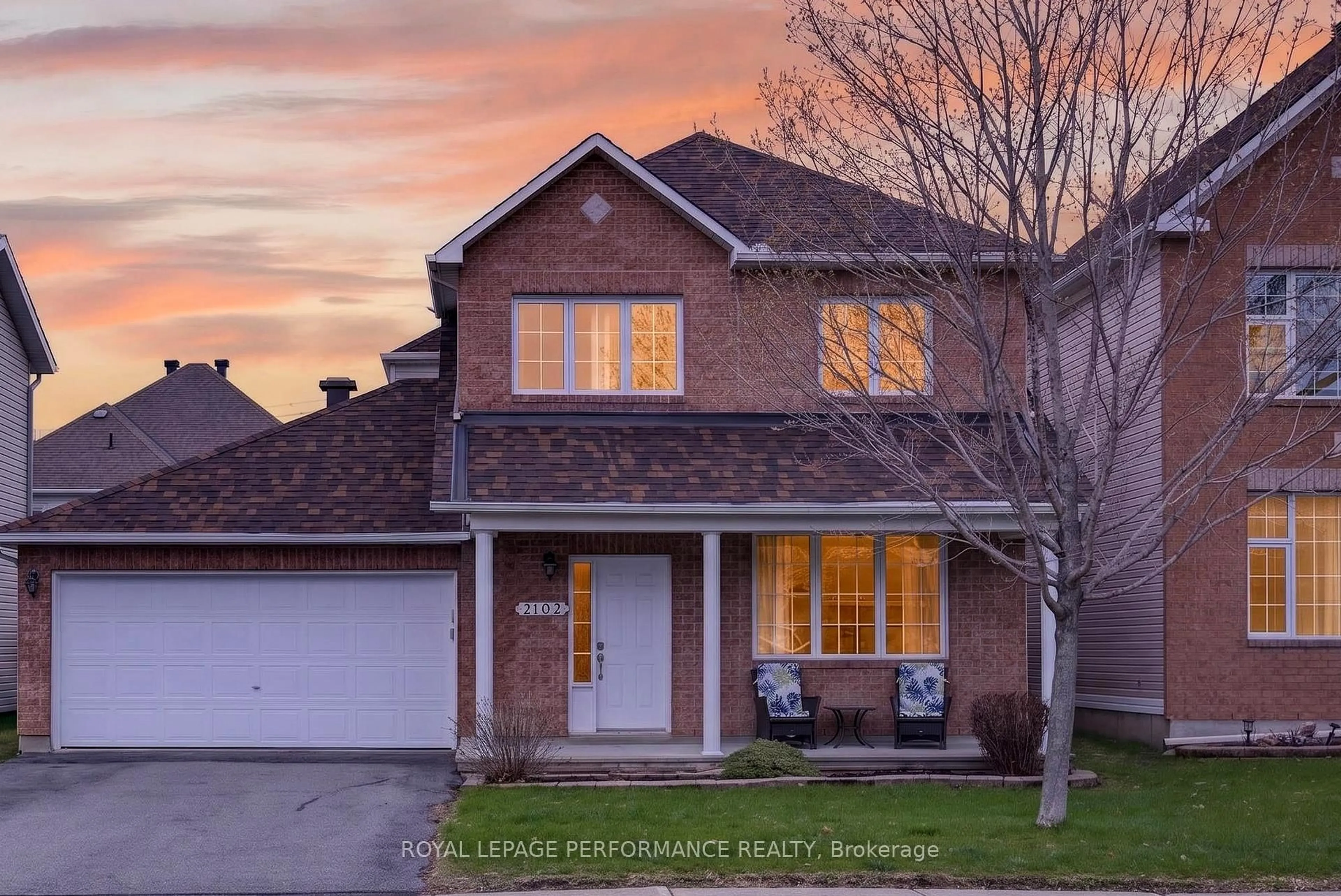 Home with vinyl exterior material, street for 2102 Esprit Dr, Ottawa Ontario K4A 4G3