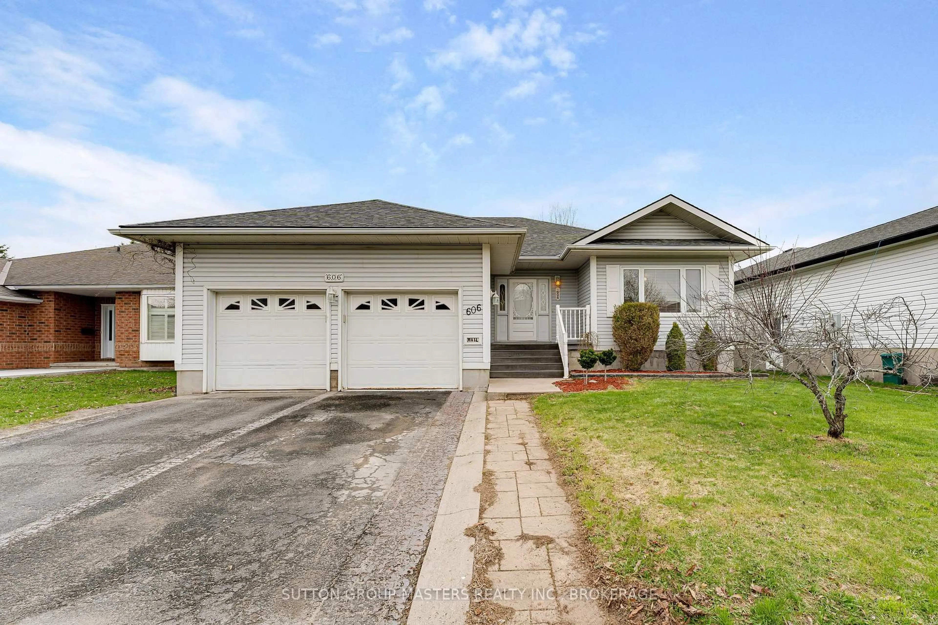 Home with vinyl exterior material, street for 606 Arbour Cres, Kingston Ontario K7M 8Y1