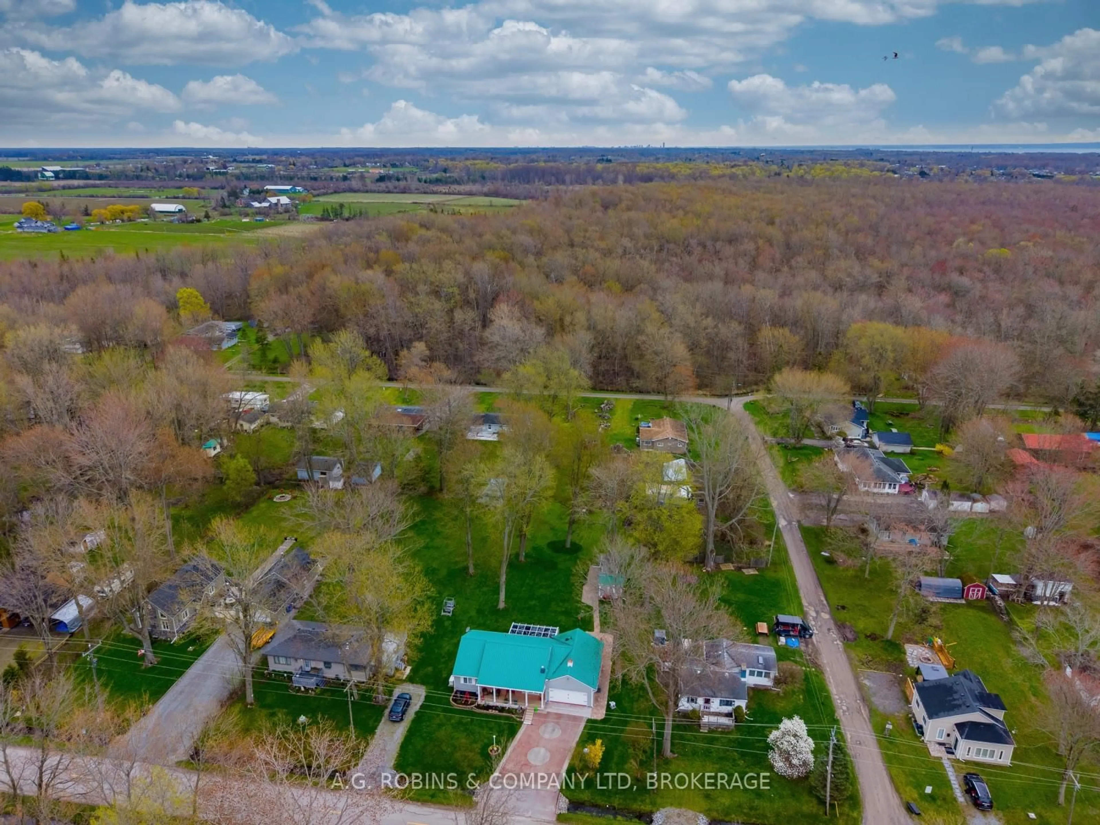 A pic from outside/outdoor area/front of a property/back of a property/a pic from drone, water/lake/river/ocean view for 633 Wyldewood Rd, Port Colborne Ontario L0S 1R0