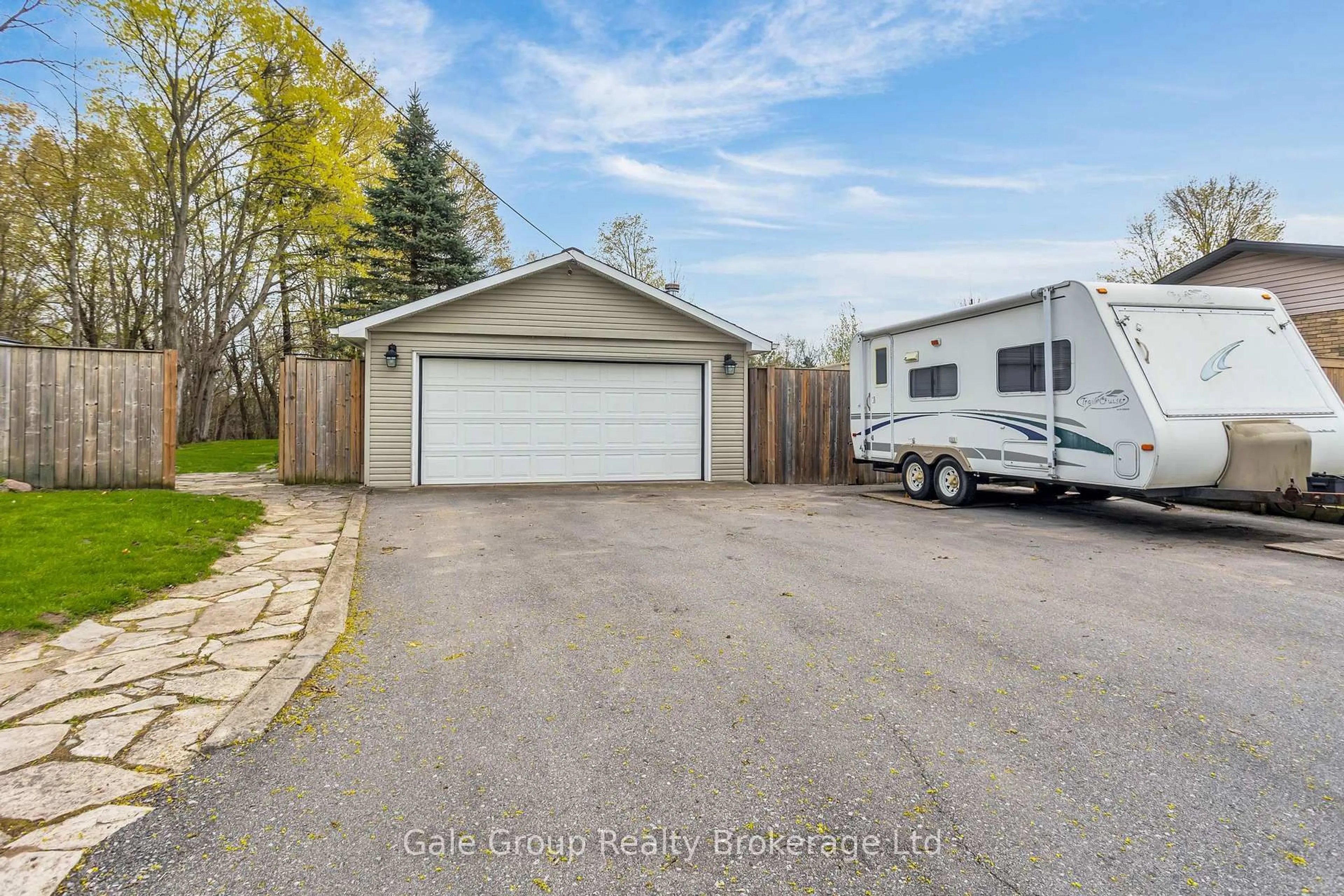Unknown for 197 Minnie St, Thames Centre Ontario N0L 1G0