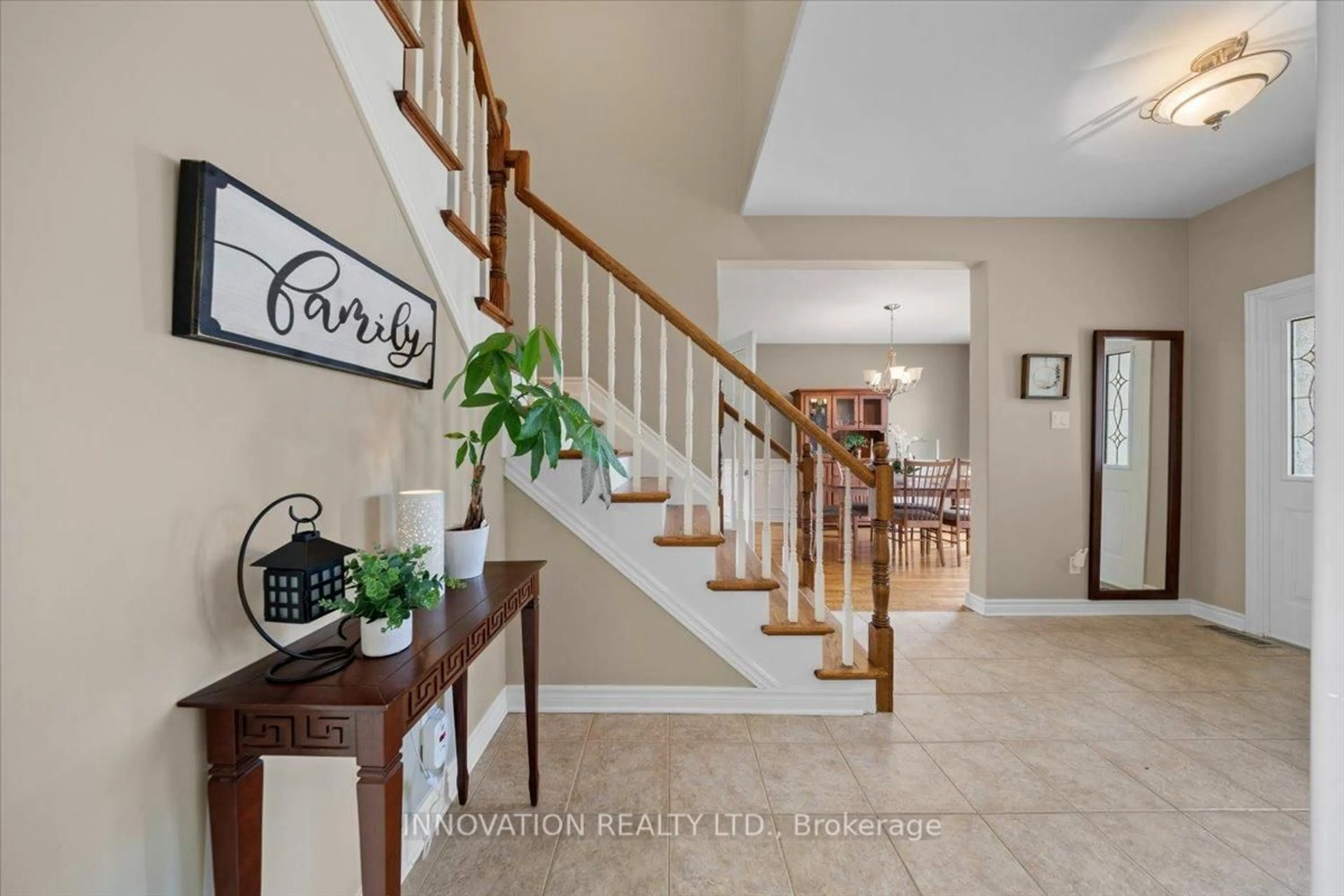Indoor entryway for 63 Cinnabar Way, Ottawa Ontario K2S 1Y9
