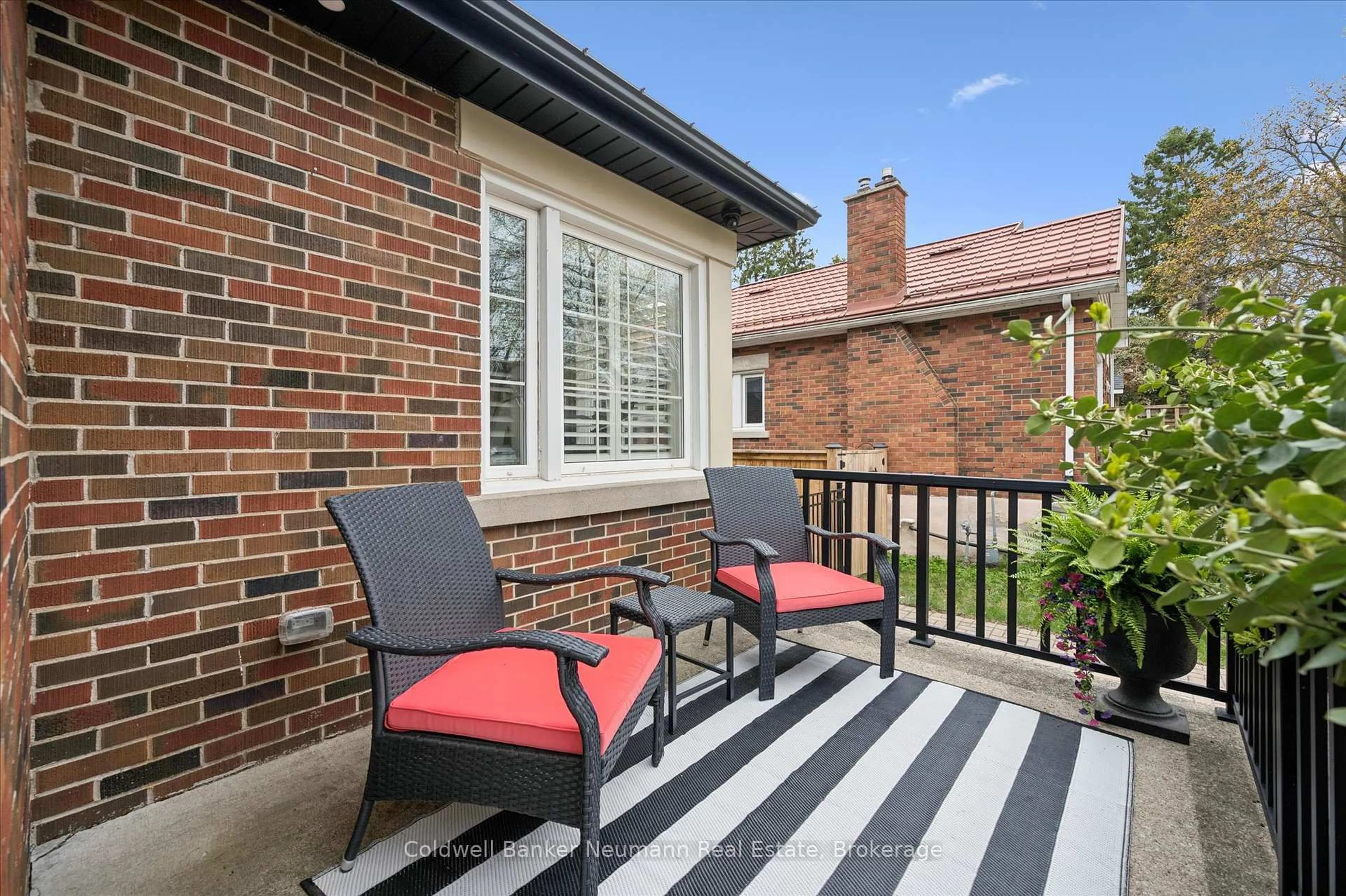 Patio, street for 37 Parkholm Ave, Guelph Ontario N1E 2S4