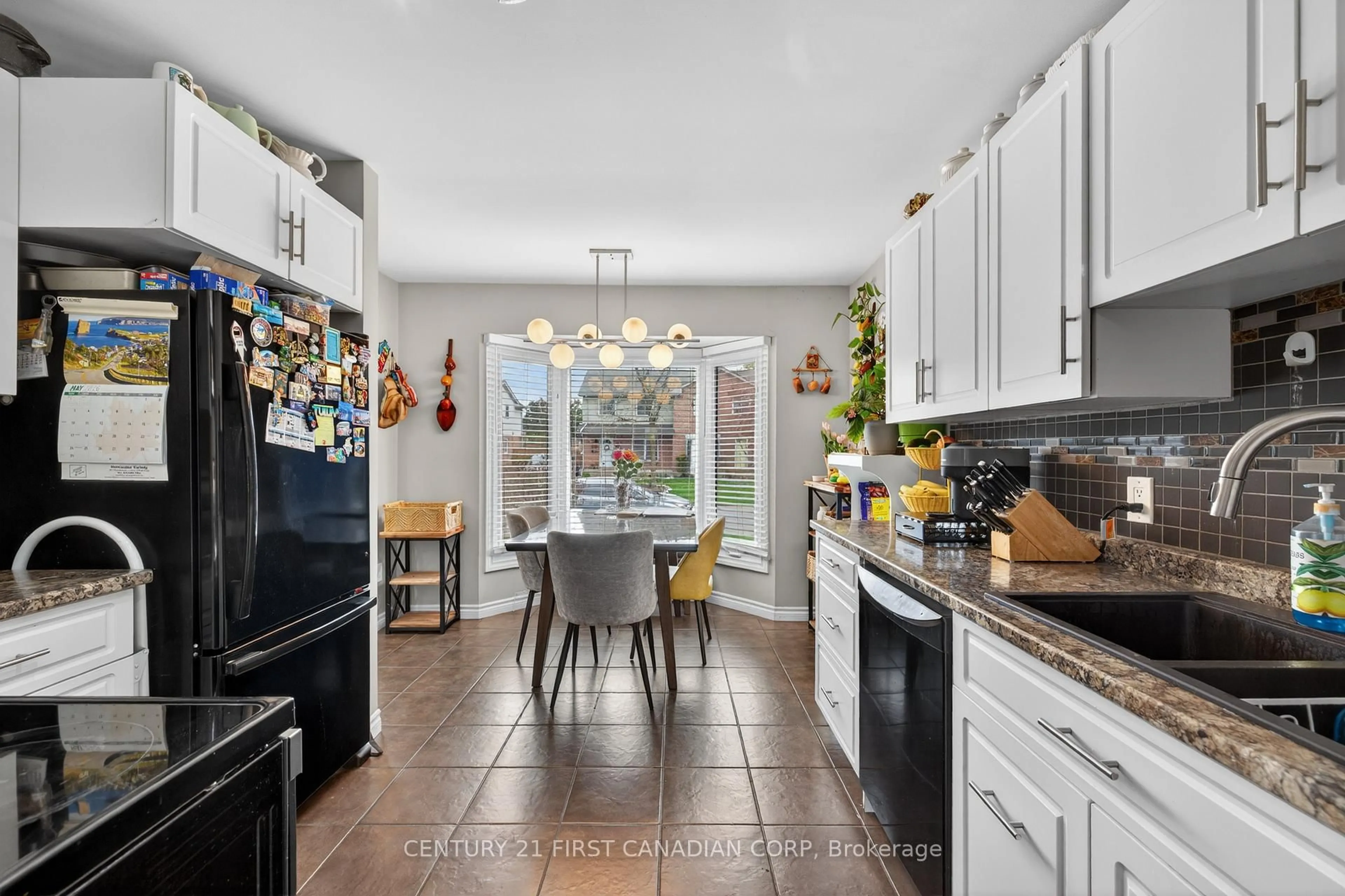 Open concept kitchen, ceramic/tile floor for 195 Martinet Ave, London East Ontario N5V 4K3
