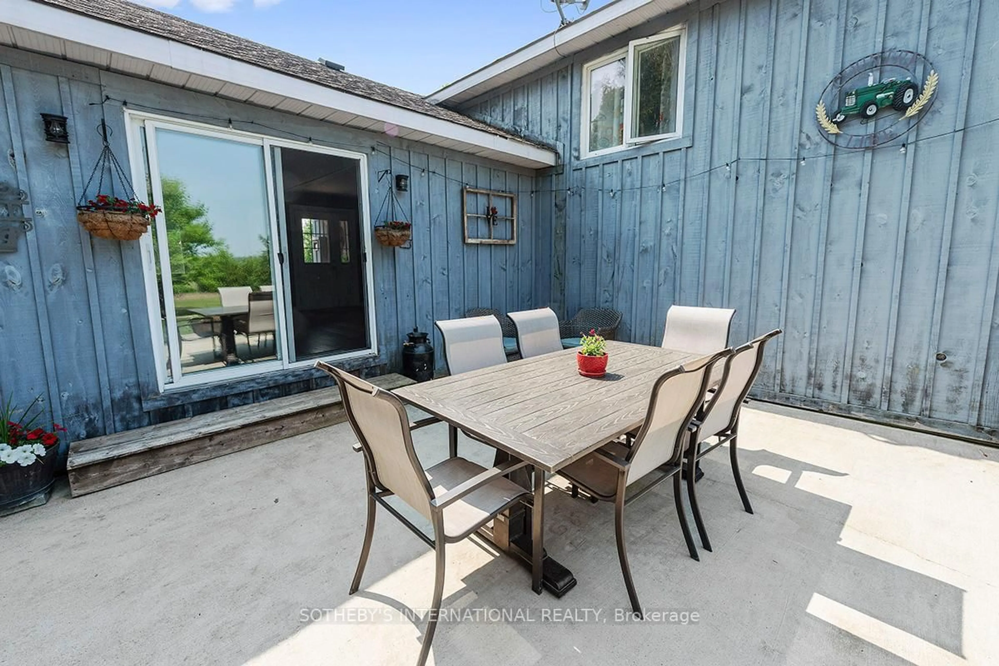 Patio, unknown for 541 Pioneer Rd, Merrickville-Wolford Ontario K0G 1N0