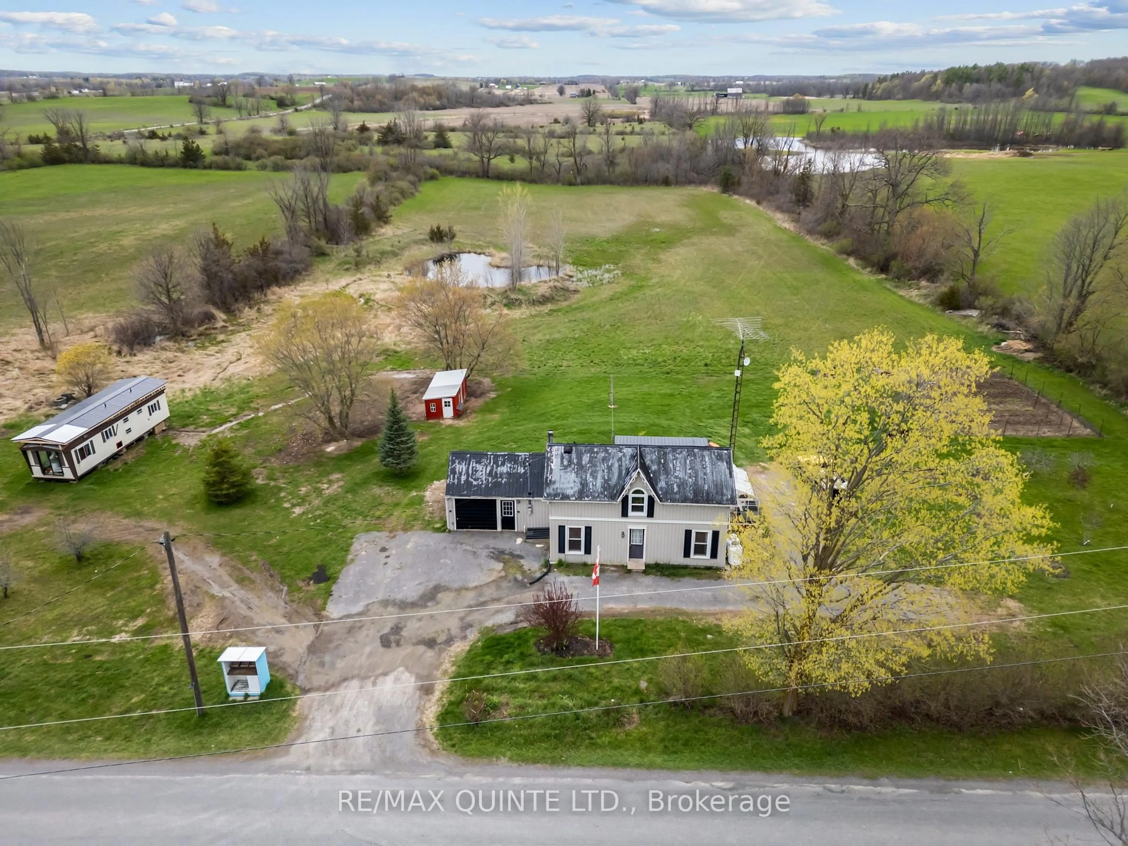 A pic from outside/outdoor area/front of a property/back of a property/a pic from drone, unknown for 912 Carmel Rd, Stirling Ontario K0K 3E0