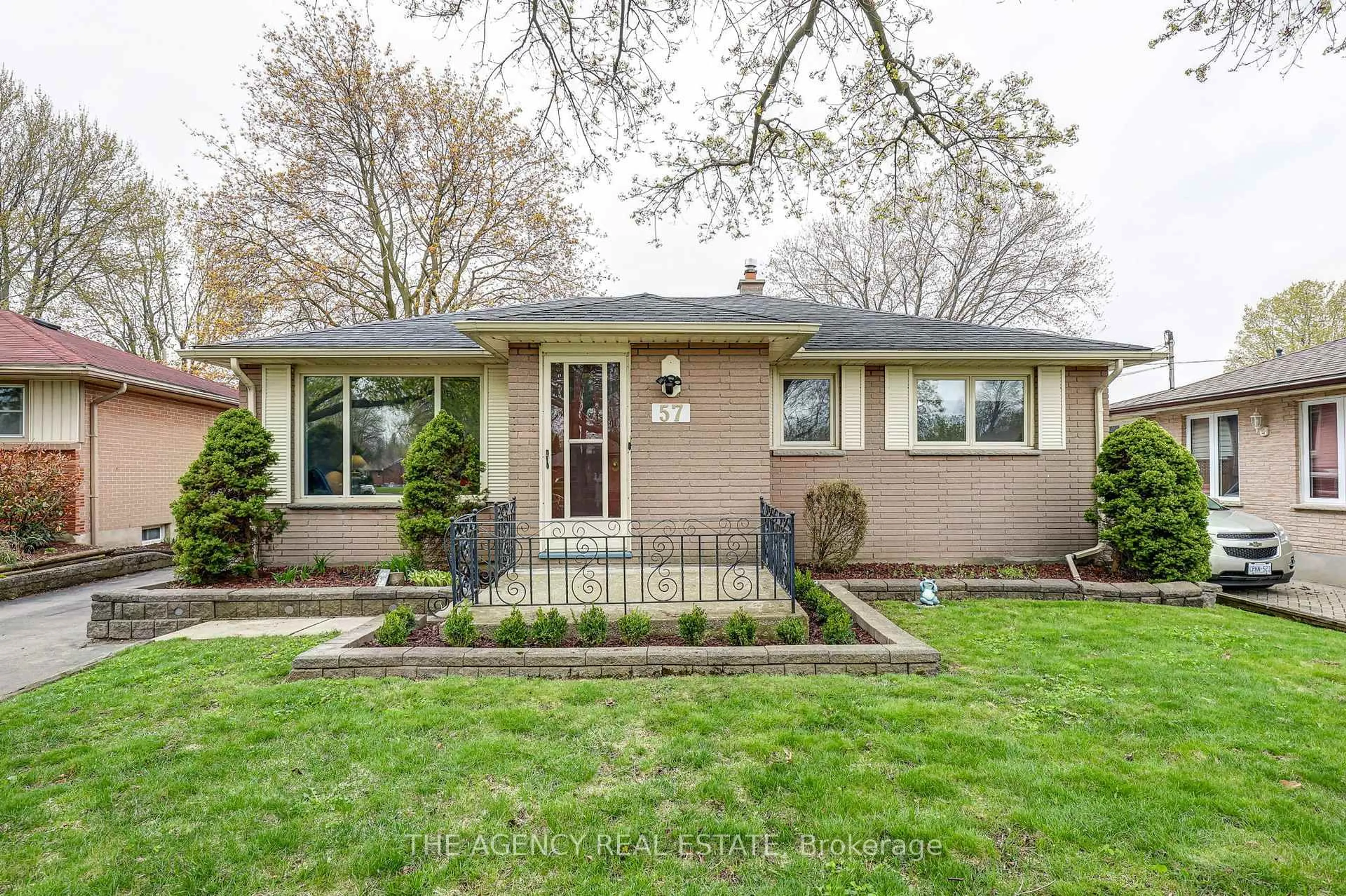 Home with vinyl exterior material, street for 57 Laurentian Dr, London East Ontario N5W 1N8
