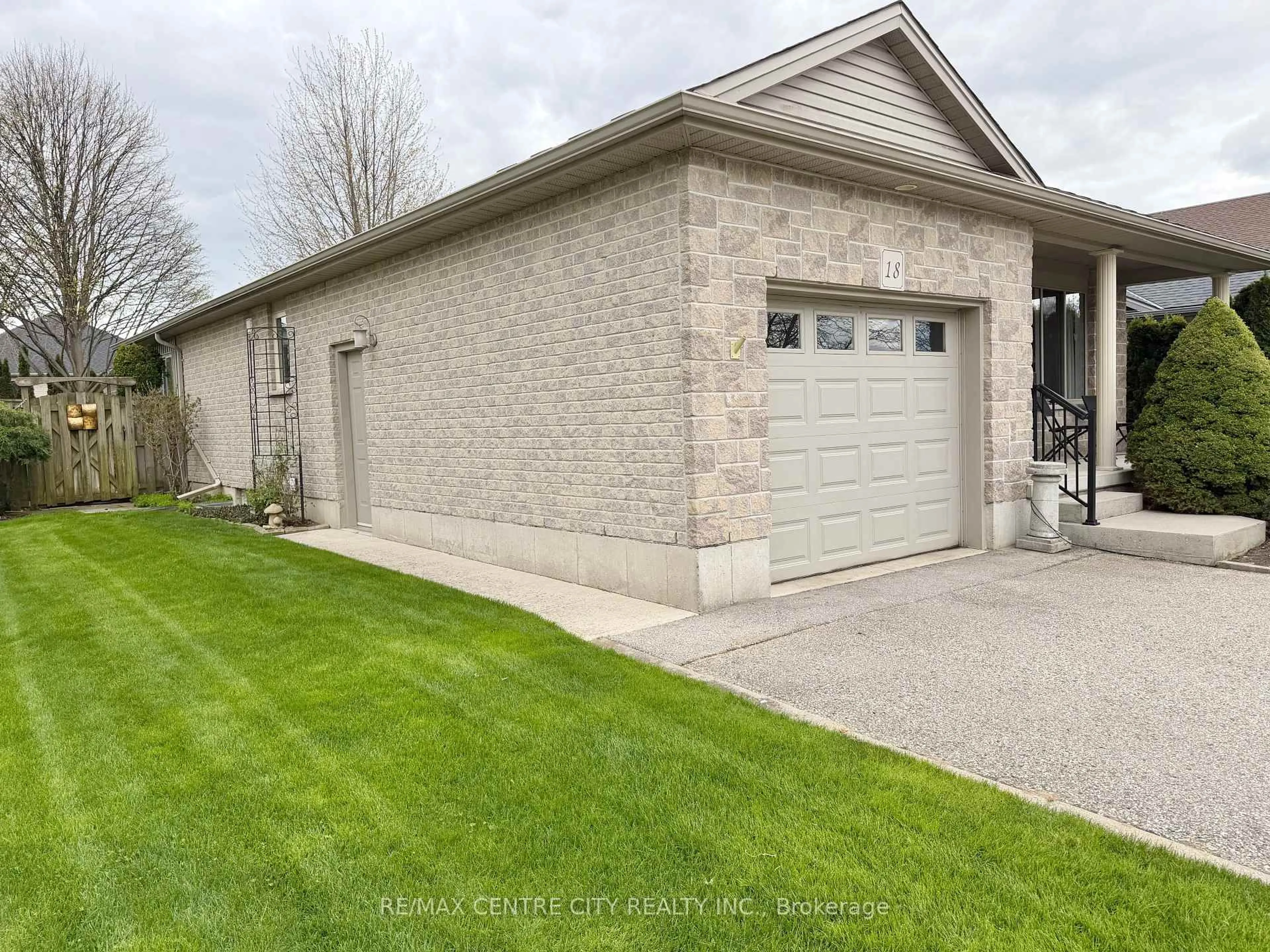 Home with brick exterior material, street for 18 Redtail Crt, St. Thomas Ontario N5R 6L6
