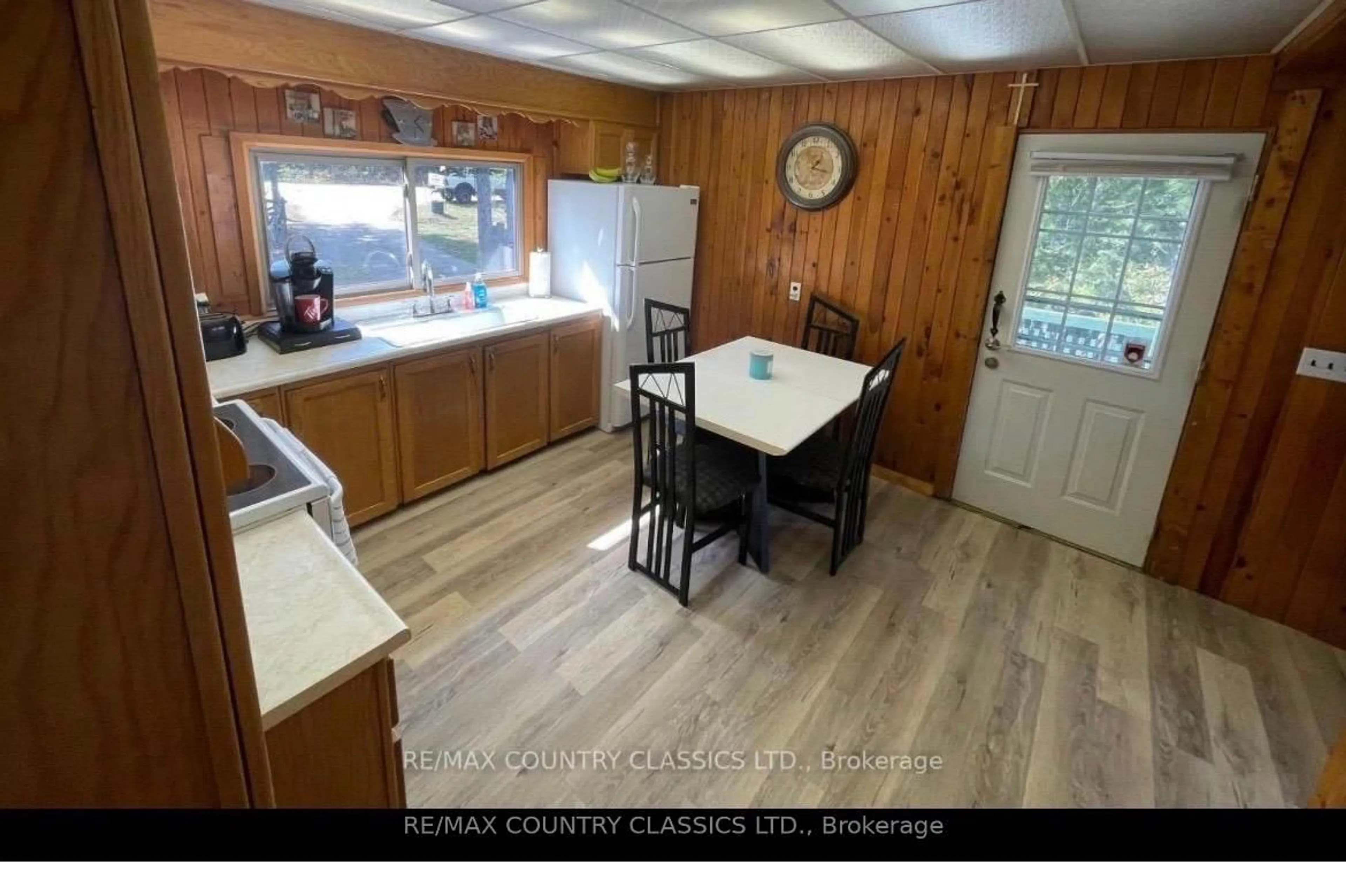 Standard kitchen, unknown for 343 Glory Rd, Bancroft Ontario K0L 1C0