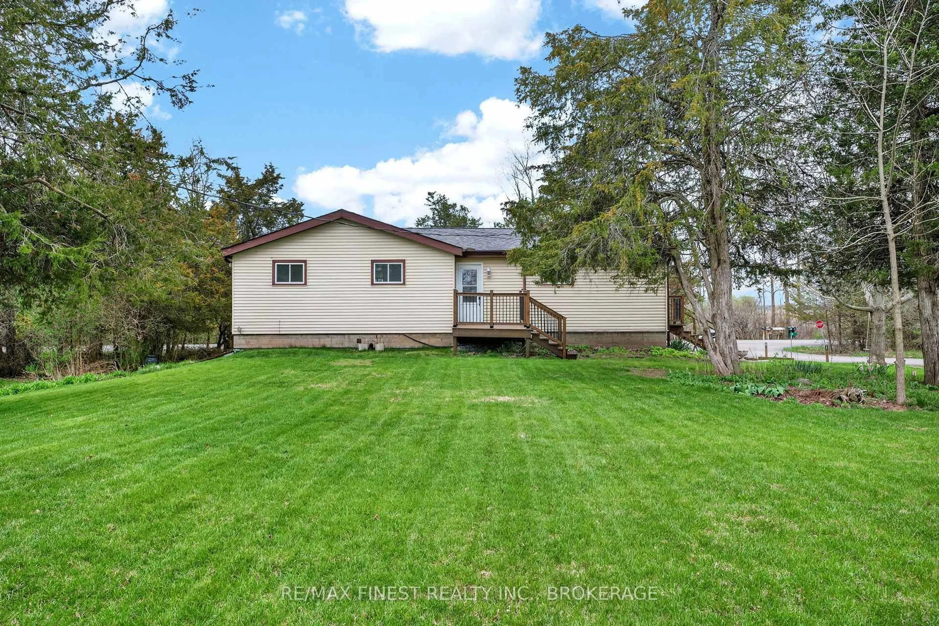 A pic from outside/outdoor area/front of a property/back of a property/a pic from drone, water/lake/river/ocean view for 8 Sunrise Crt, Prince Edward County Ontario K8N 4Z7