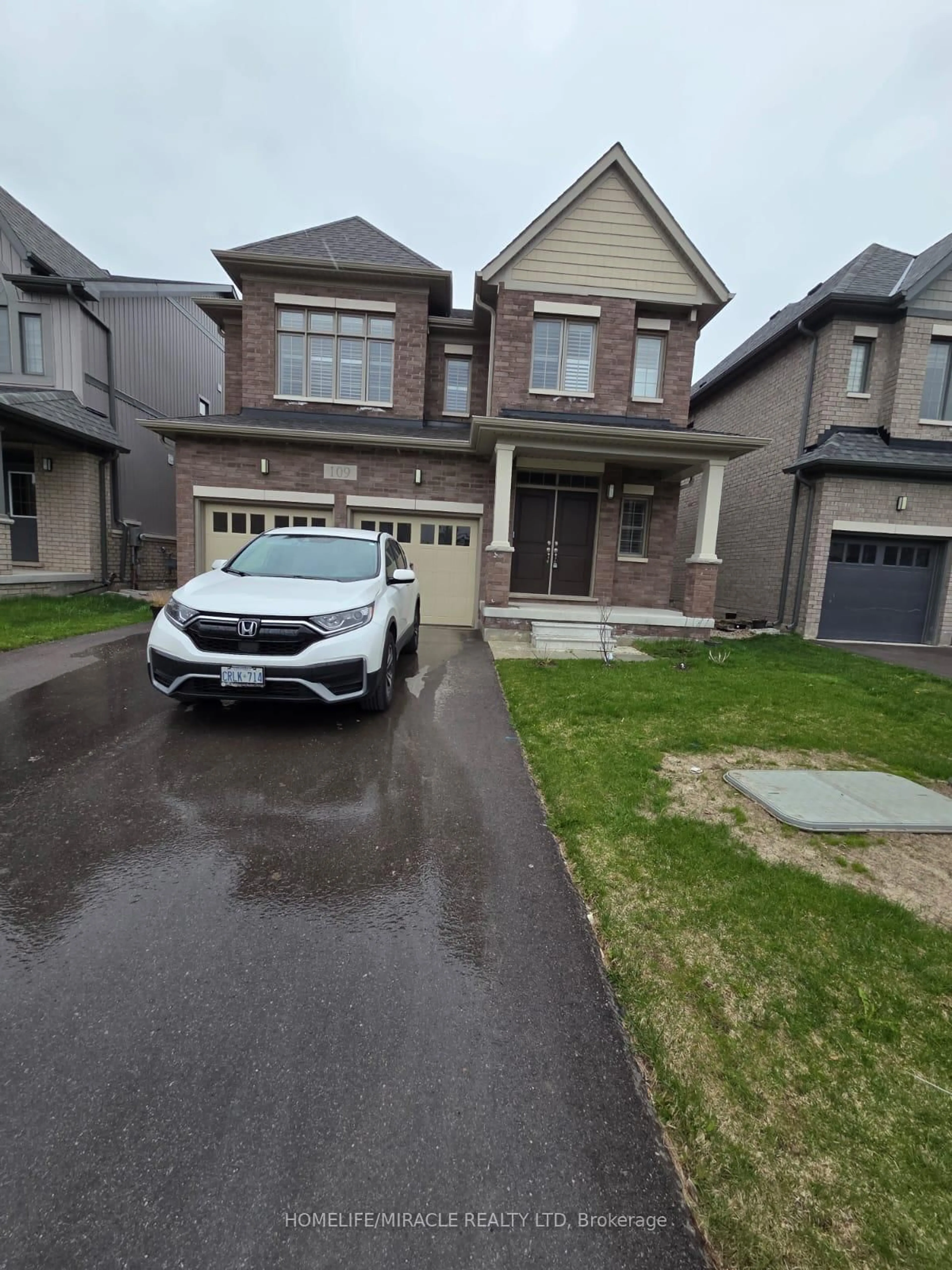 A pic from outside/outdoor area/front of a property/back of a property/a pic from drone, street for 109 Raftis St, Wellington North Ontario N0G 1A0