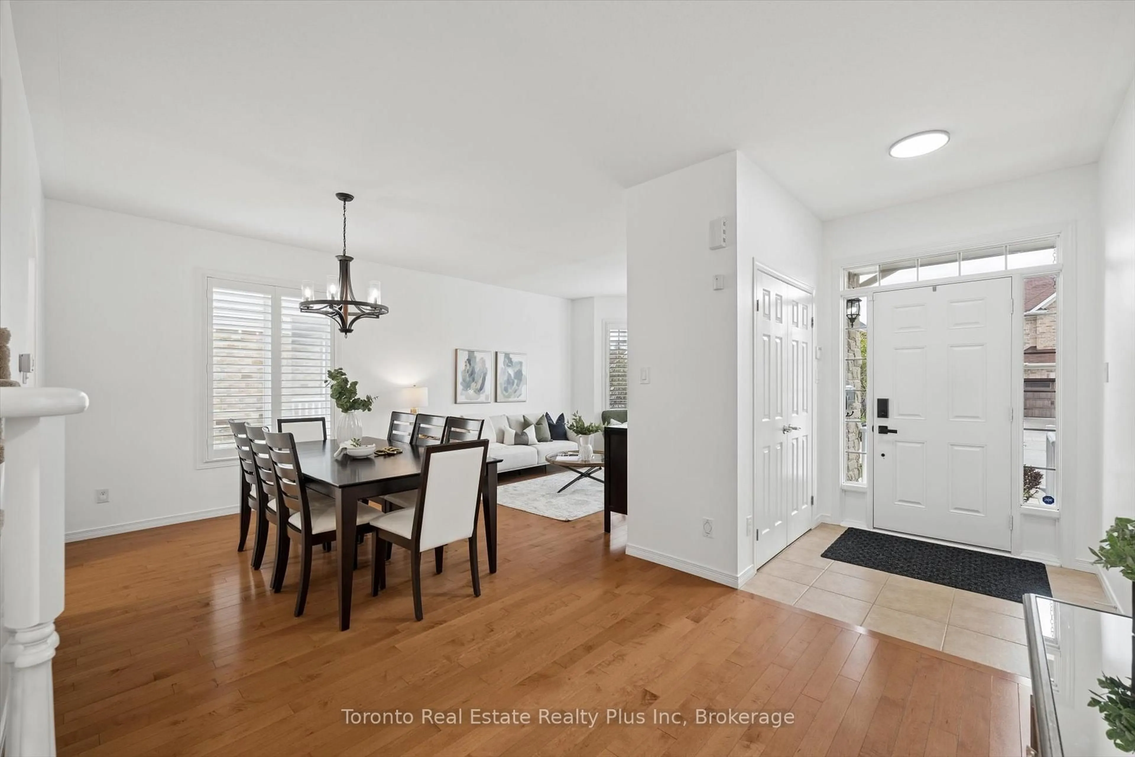 Dining room, unknown for 14 Mossgrove Dr, Kitchener Ontario N2P 2Y8