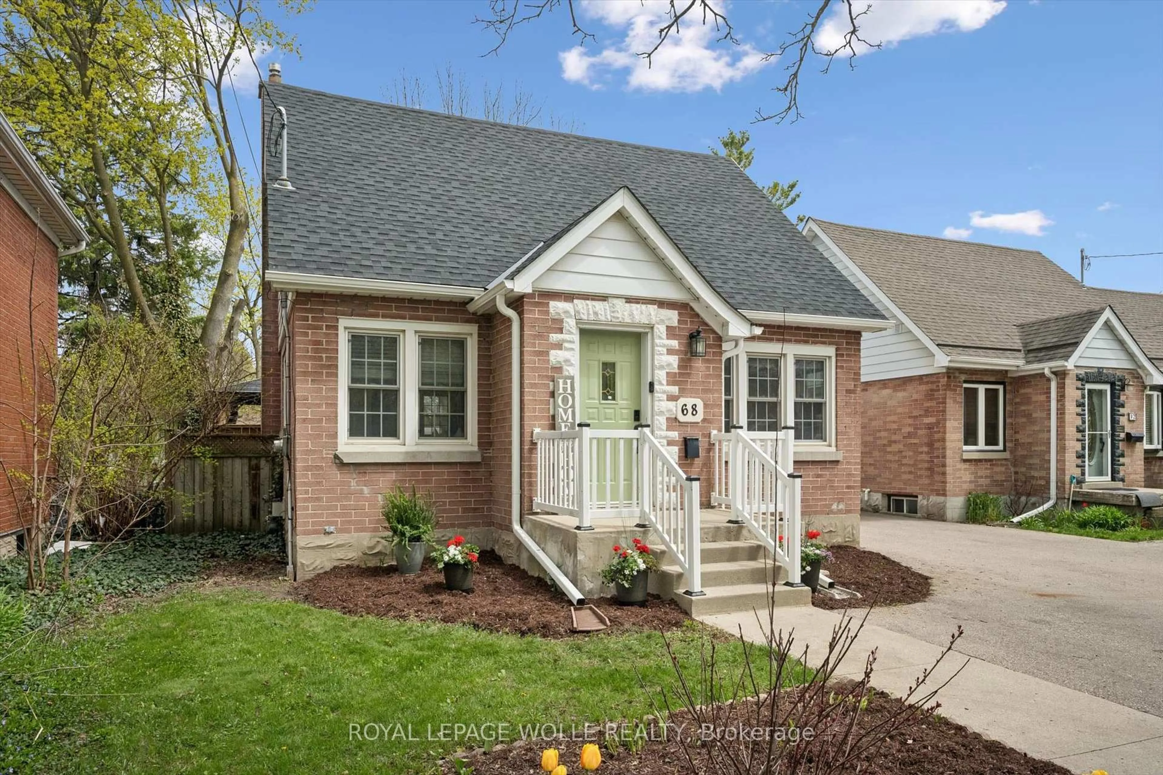 Home with brick exterior material, street for 68 Pleasant Ave, Kitchener Ontario N2M 4A4
