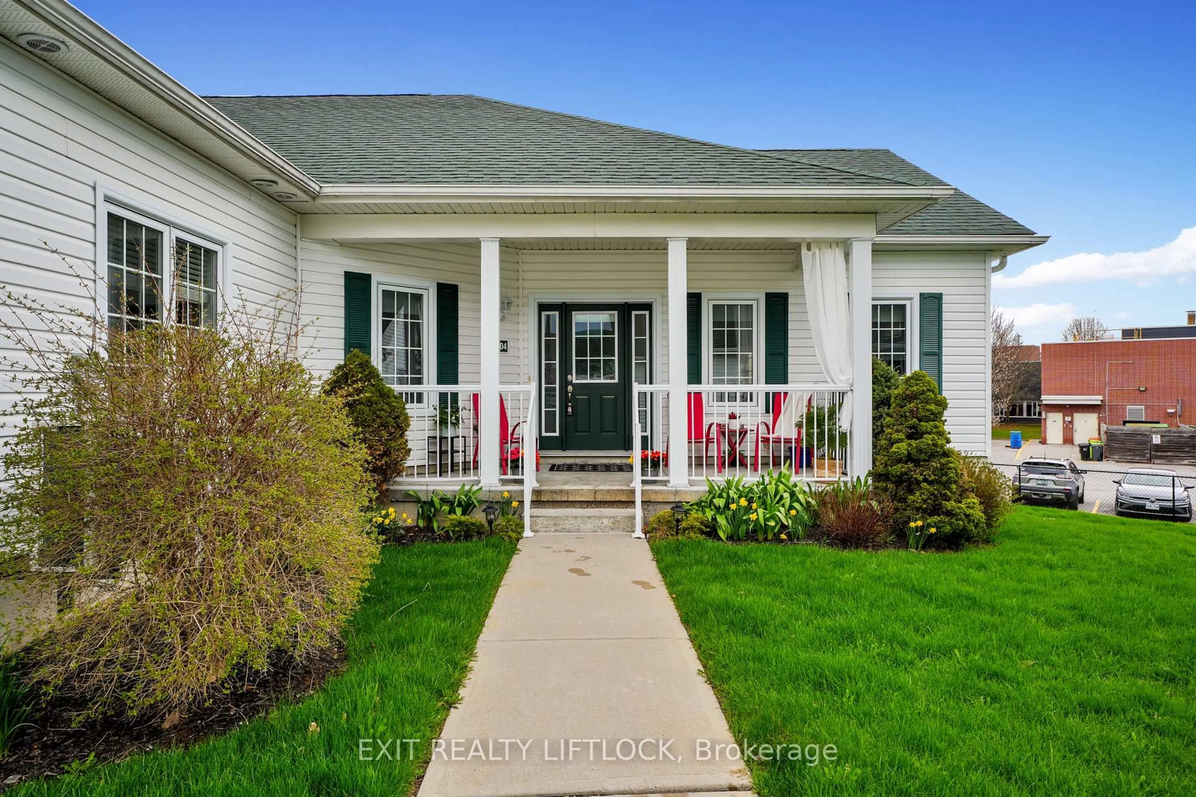 Home with vinyl exterior material, street for 300 Croft St #3104, Port Hope Ontario L1A 0E1
