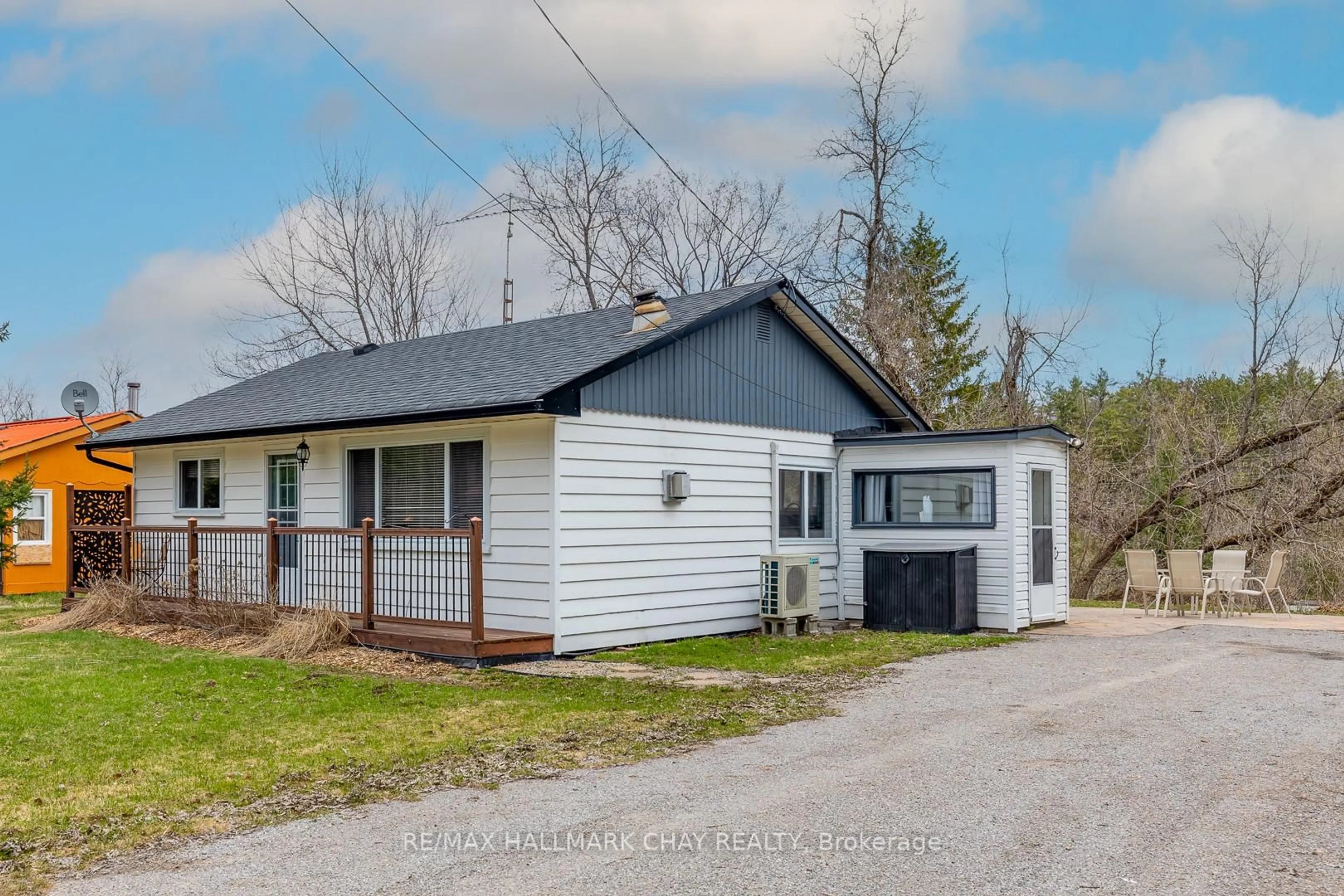 A pic from outside/outdoor area/front of a property/back of a property/a pic from drone, street for 6 Dickson St, Kawartha Lakes Ontario K0M 2A0