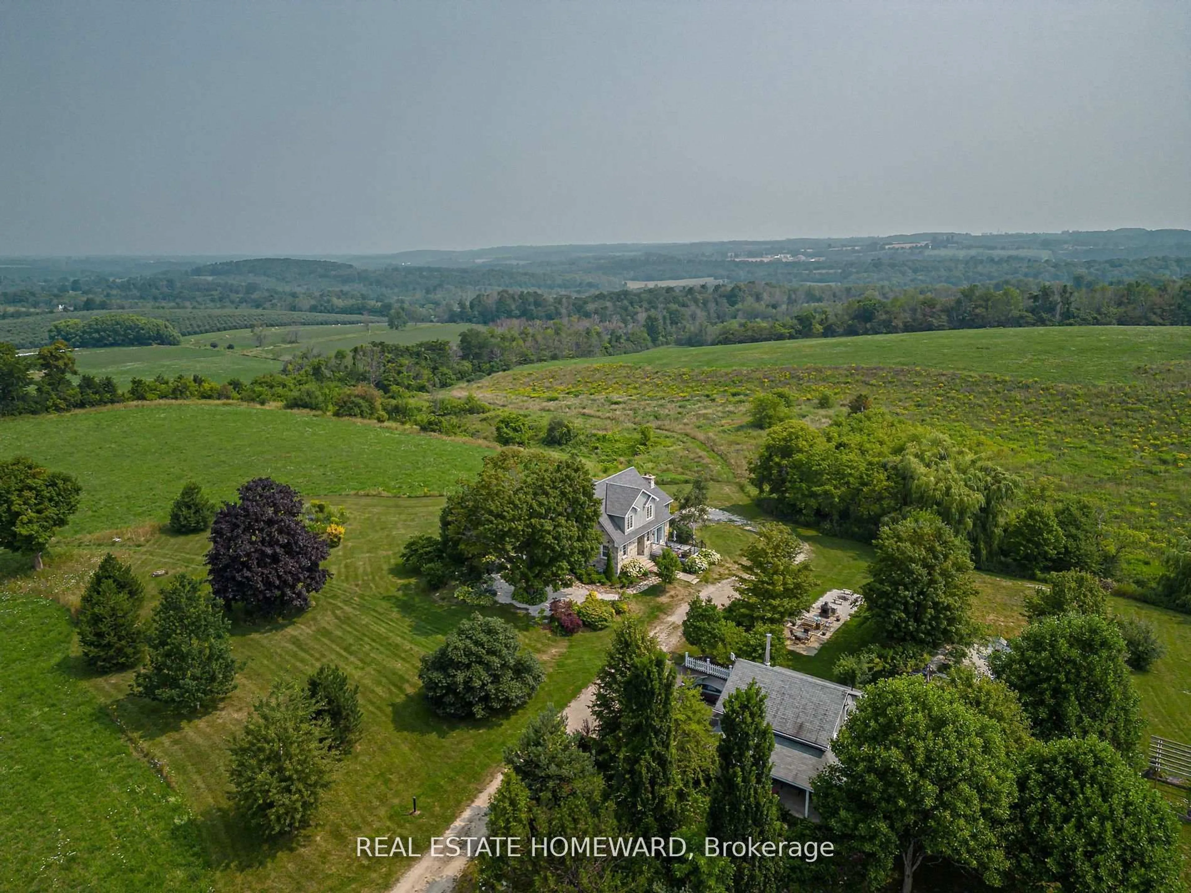A pic from outside/outdoor area/front of a property/back of a property/a pic from drone, unknown for 137295 GREY ROAD 12, Meaford Ontario N4L 1W6