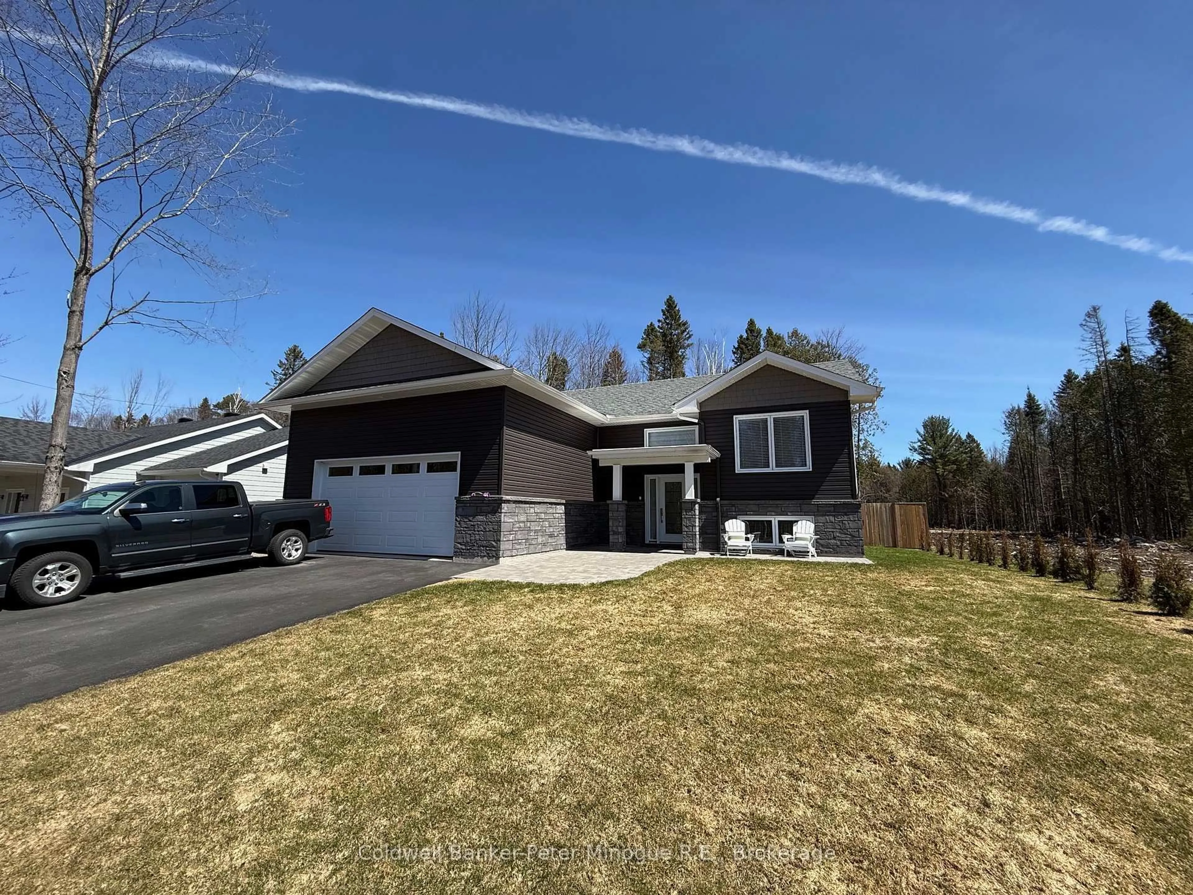 Home with vinyl exterior material, street for 186 Larocque Rd, North Bay Ontario P1B 8G3