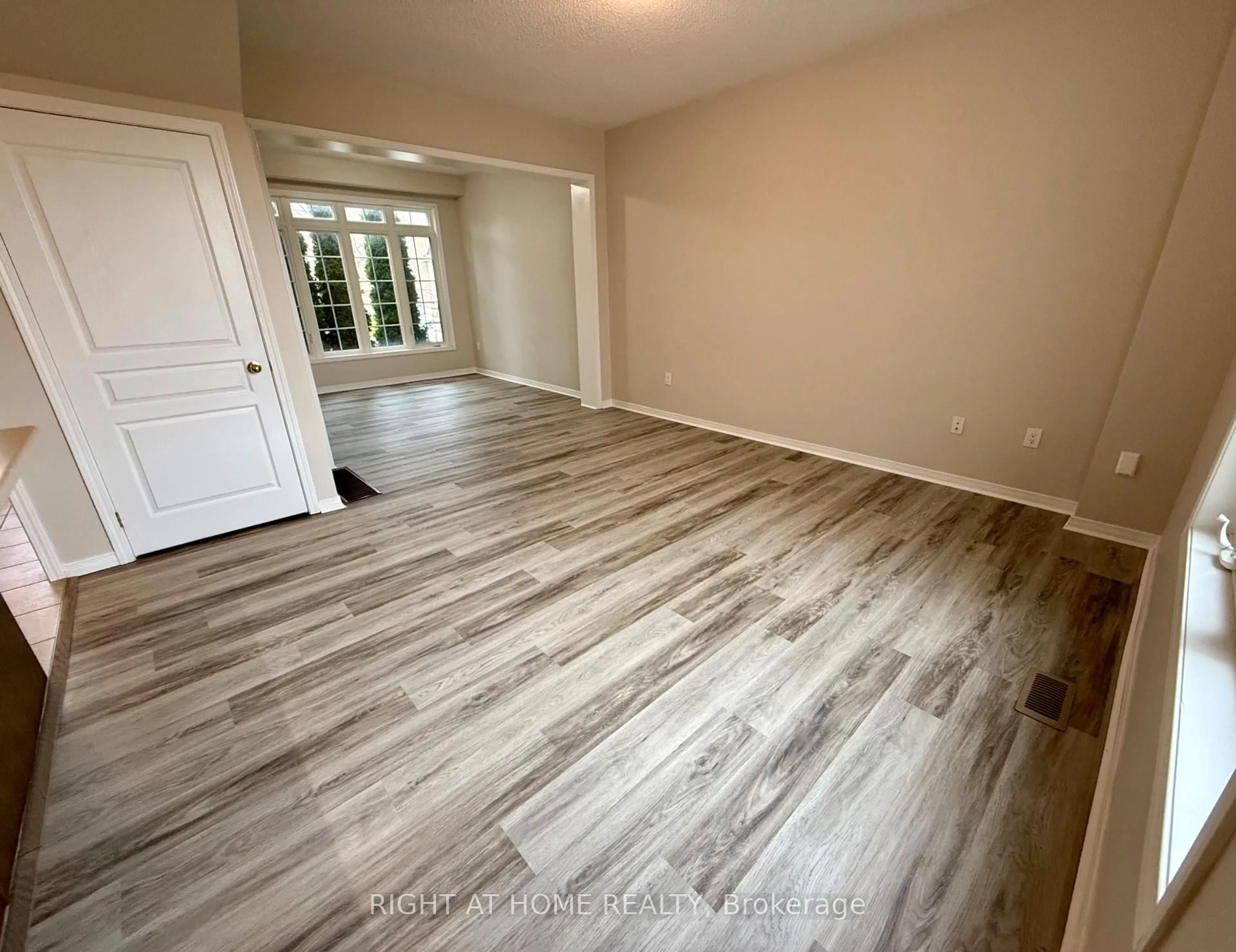A pic of a room for 780 Carlisle St, Cobourg Ontario K9A 4J7