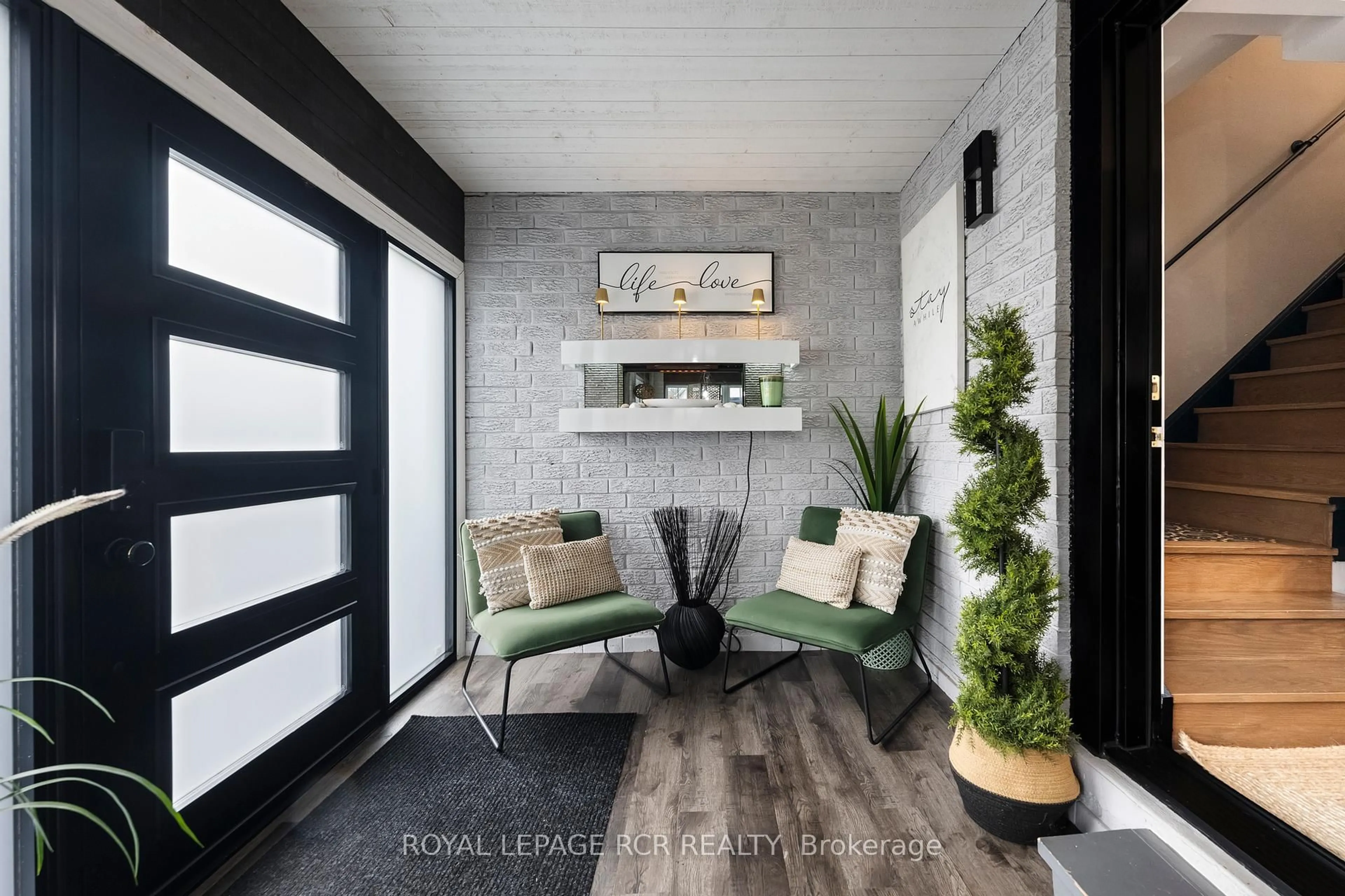 Indoor entryway for 2 Grand Cres, East Garafraxa Ontario L9W 7L6