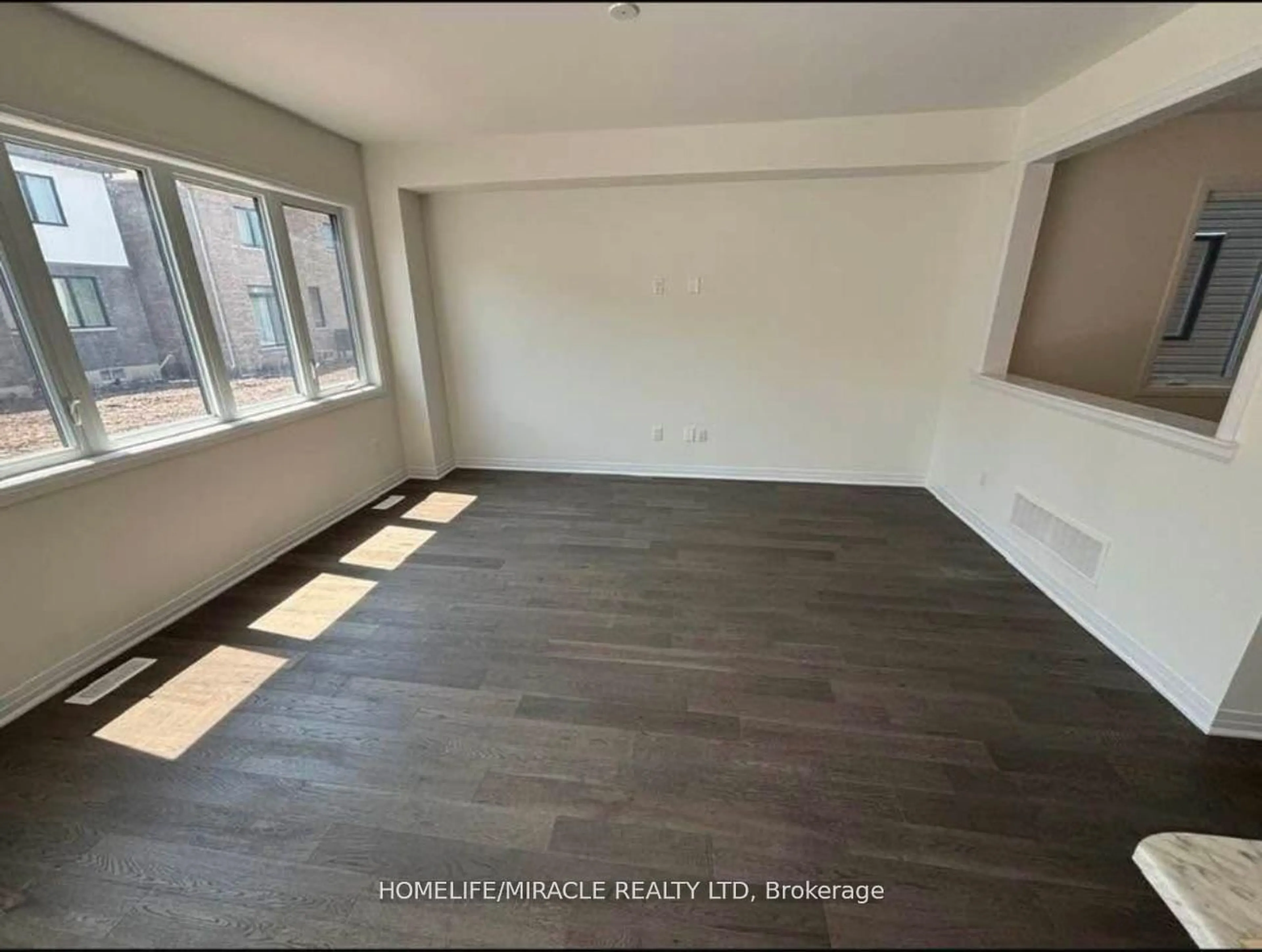 A pic of a room for 36 Port Cres, Welland Ontario L3B 0N2