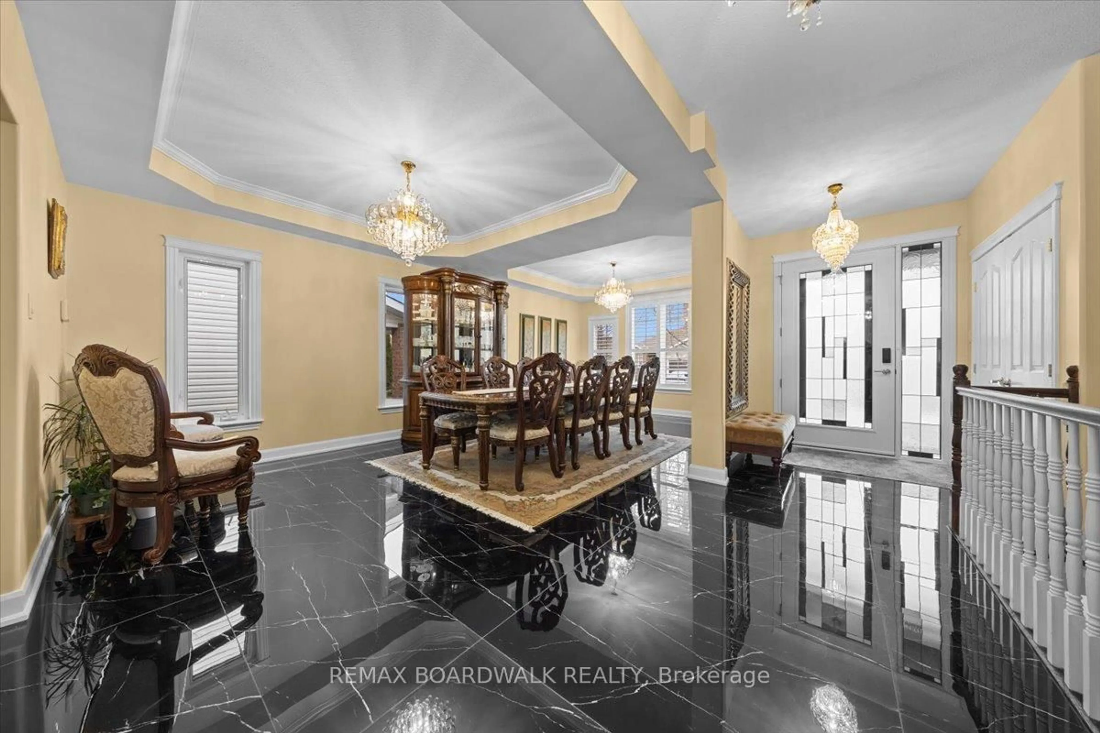 Unknown for 1939 Caprihani Way, Ottawa Ontario K4A 4T4